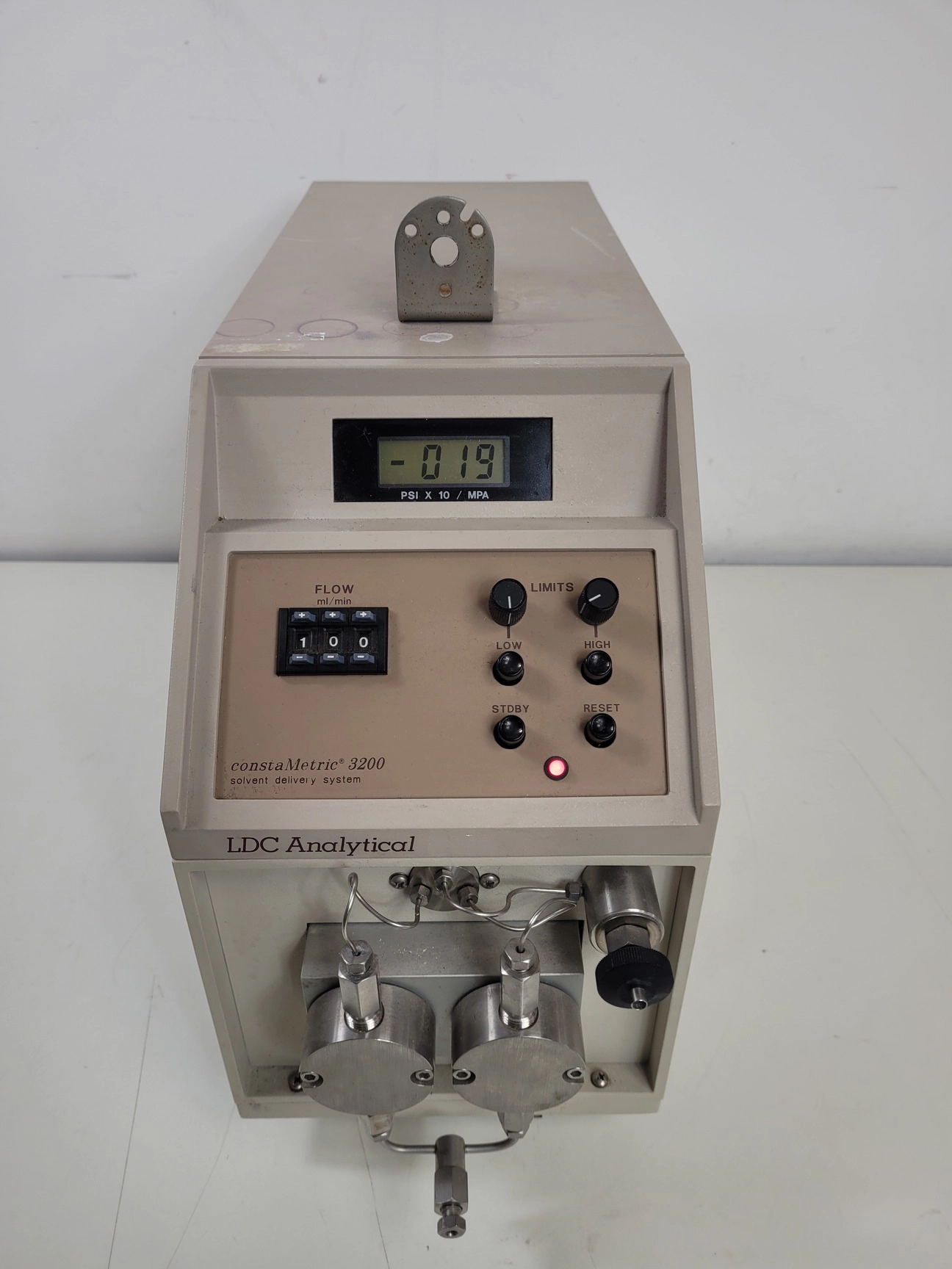 LDC Analytical Solvent Delivery System  Consta Metric 3200 Lab