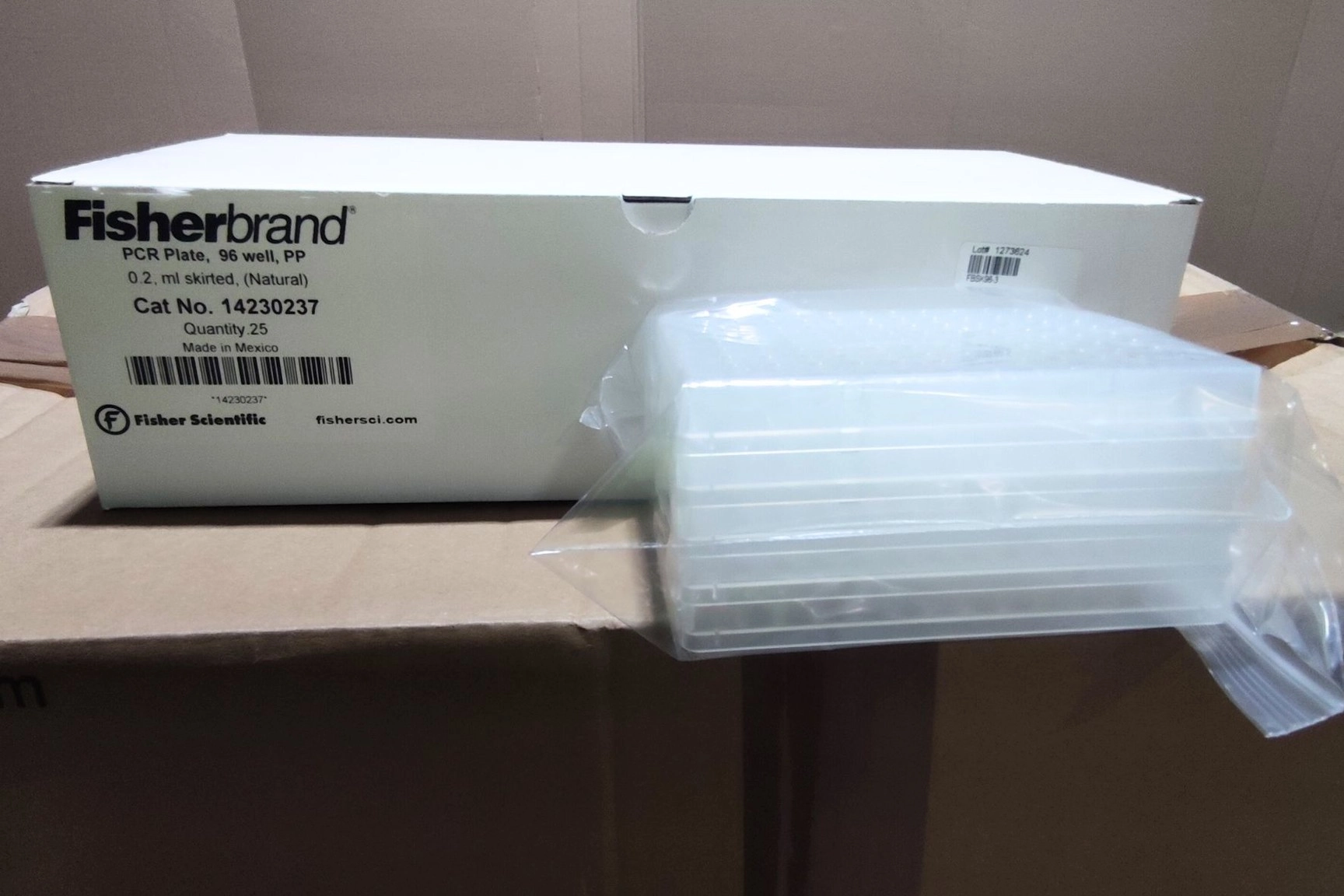 400 x Fisherbrand Skirted PCR Plates, 96-Well Low-Profile, Natural