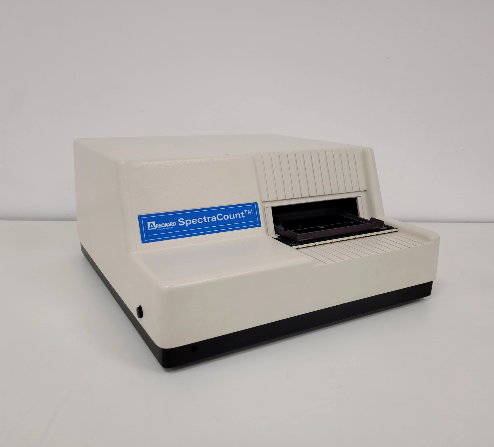 Packard SpectraCount Absorbance Microplate Reader  Model: AS10001