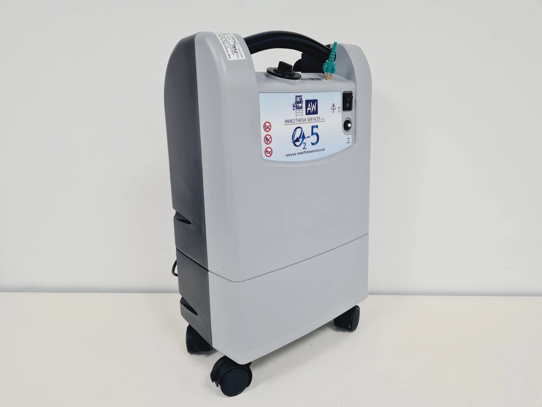 AW Anaesthesia Services Ltd O2-5 Oxygen Concentrators PRO 5 MODEL 725 OCSI N Lab