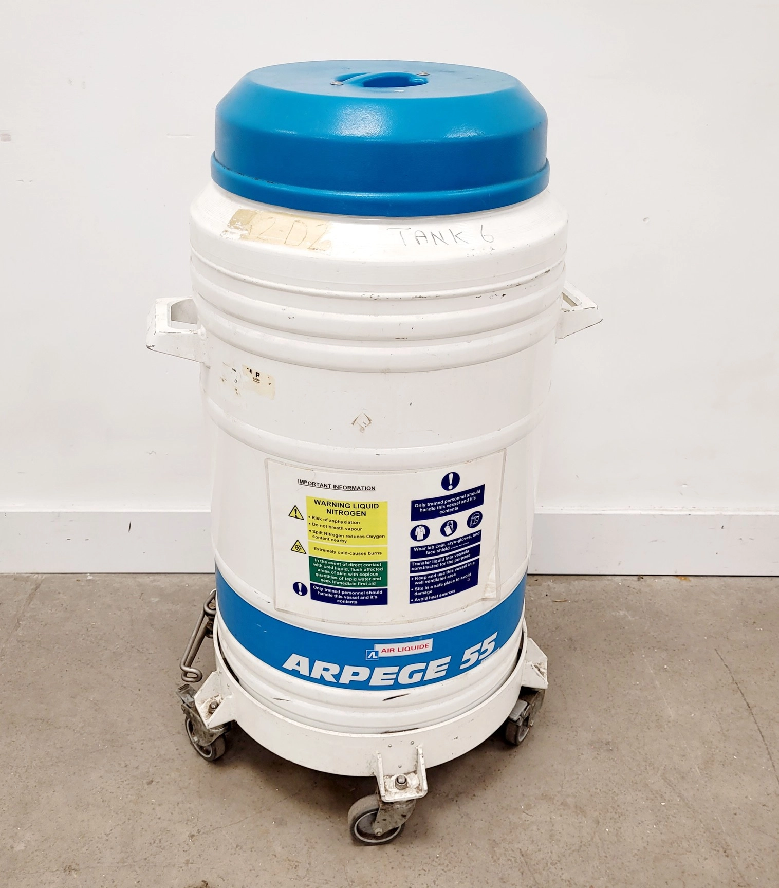 Air Liquide Arpege 55 Liquid Nitrogen Dewar lab