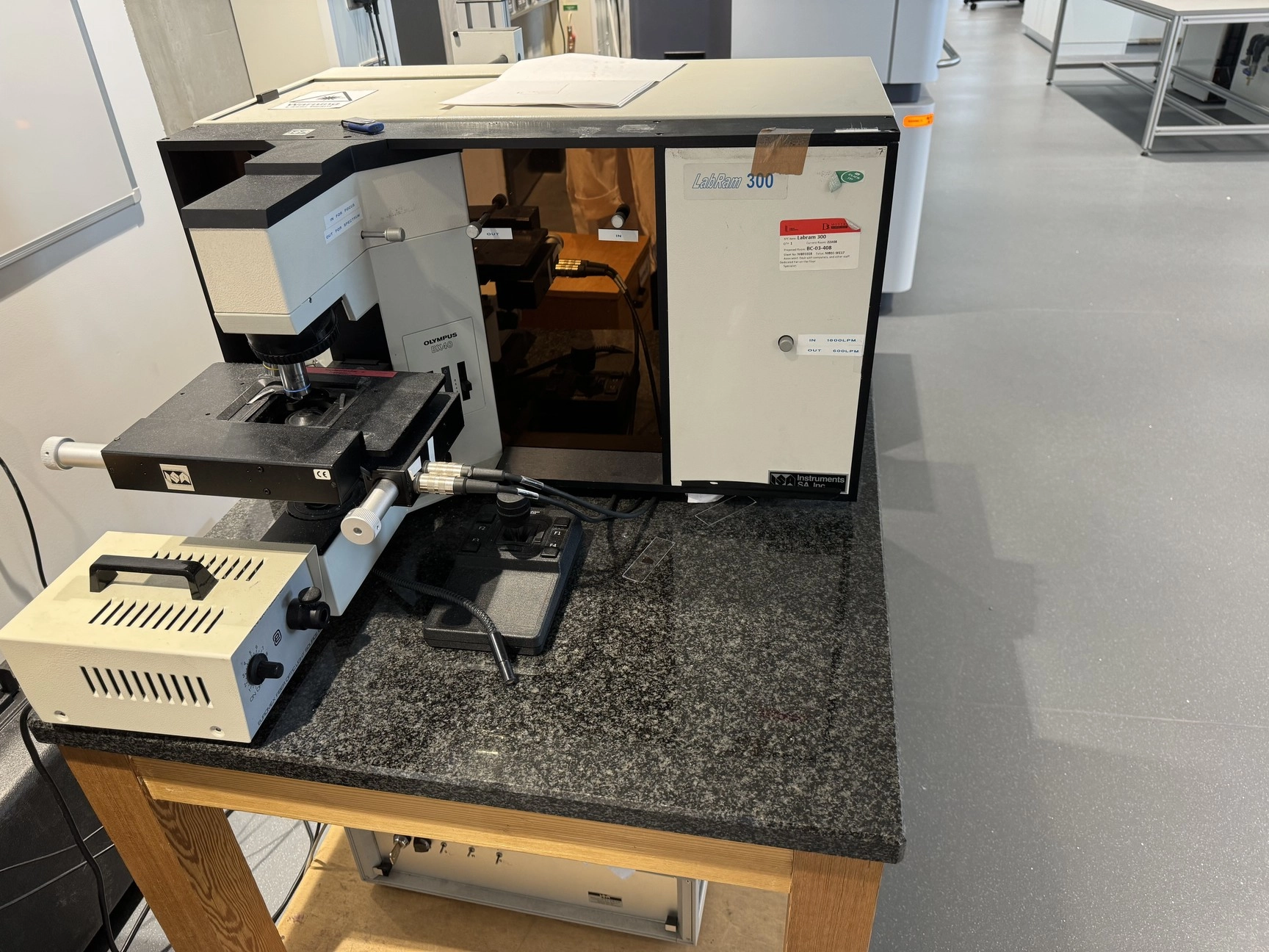 Instrument SA Inc LabRam 3000 Confocal Raman Microscope System Lab