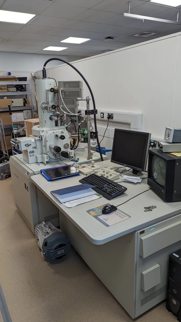 JEOL SEM 7000F Scanning Electron Microscope Lab