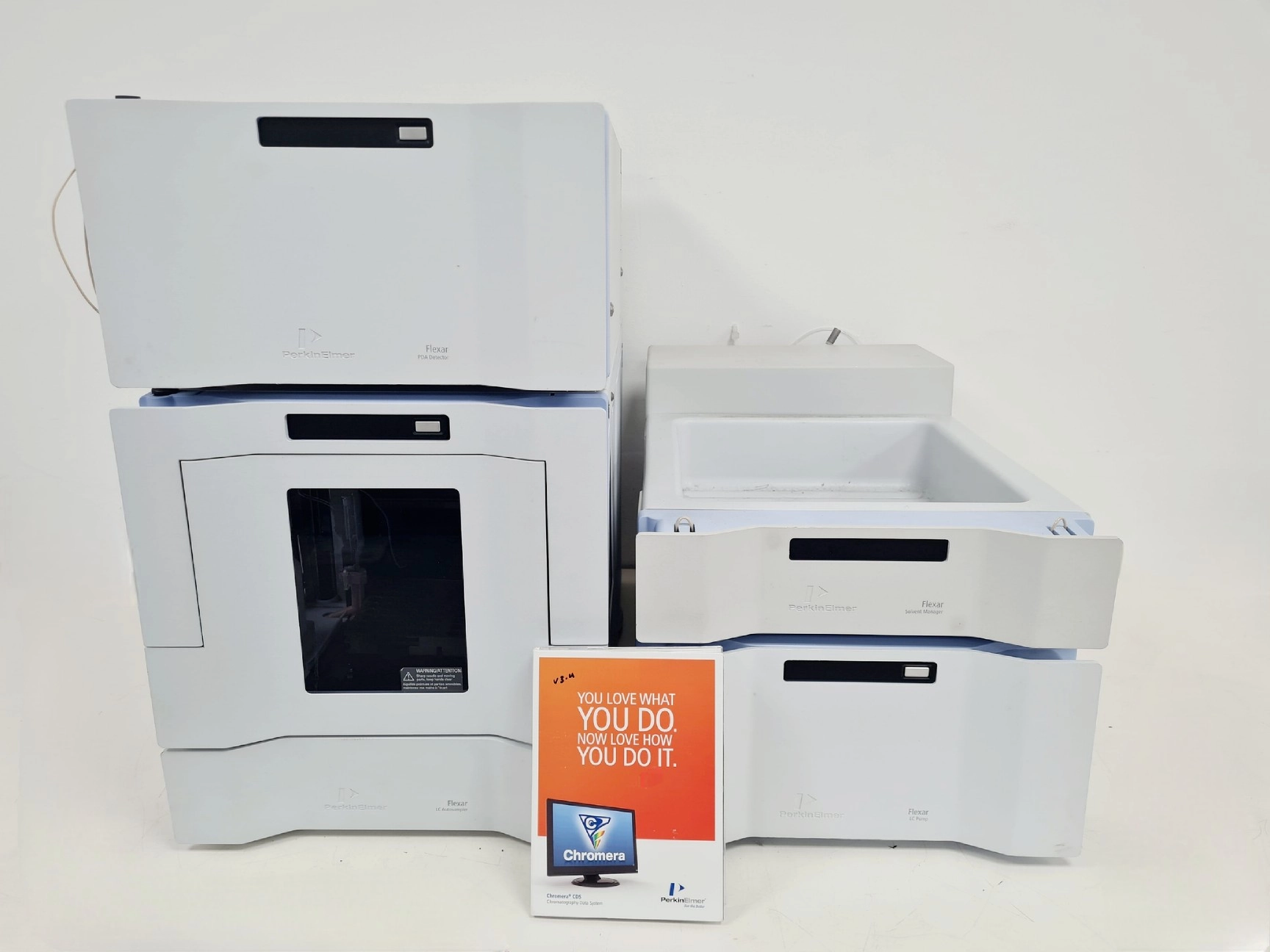 Perkin Elmer Modular HPLC System With Chromera Software Lab