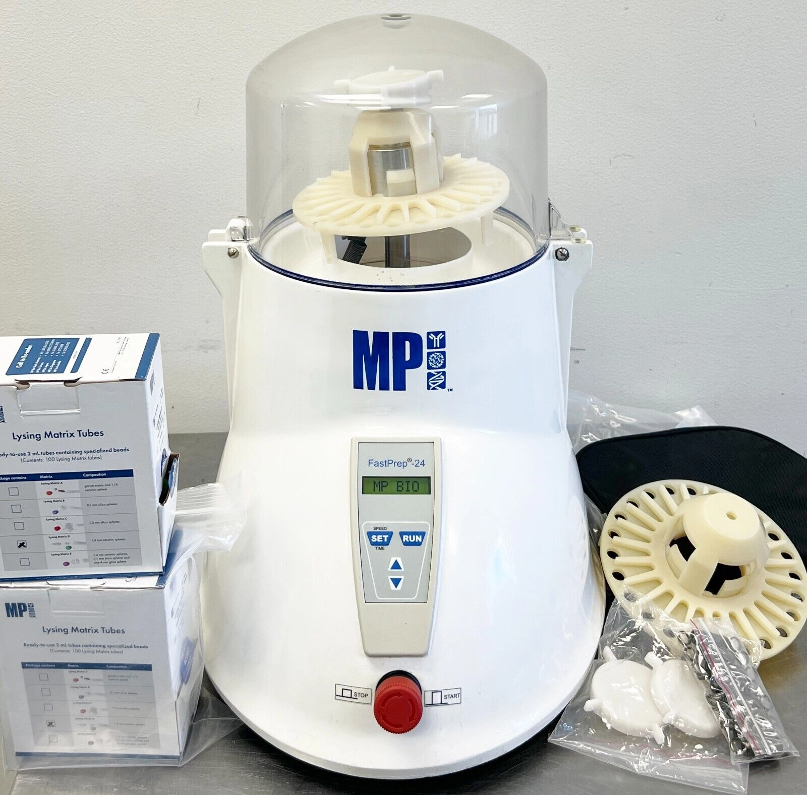 MP Fastprep 24 system Sample Preparation System wi