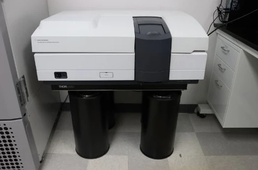 Agilent Technologies Cary 5000 Spectrophotometer