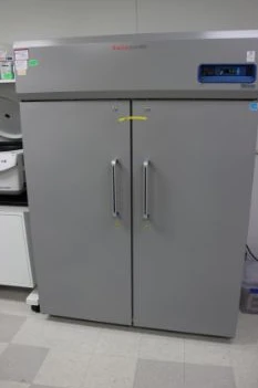 Thermo Fisher Double Door Refrigerator TSX5005SA