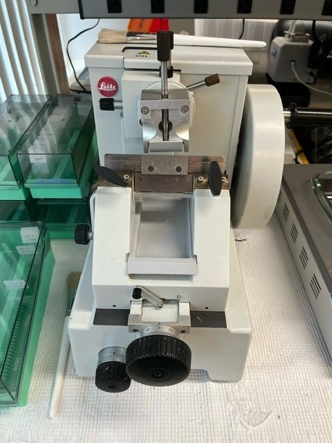 Leitz 1512 Rotary Microtome