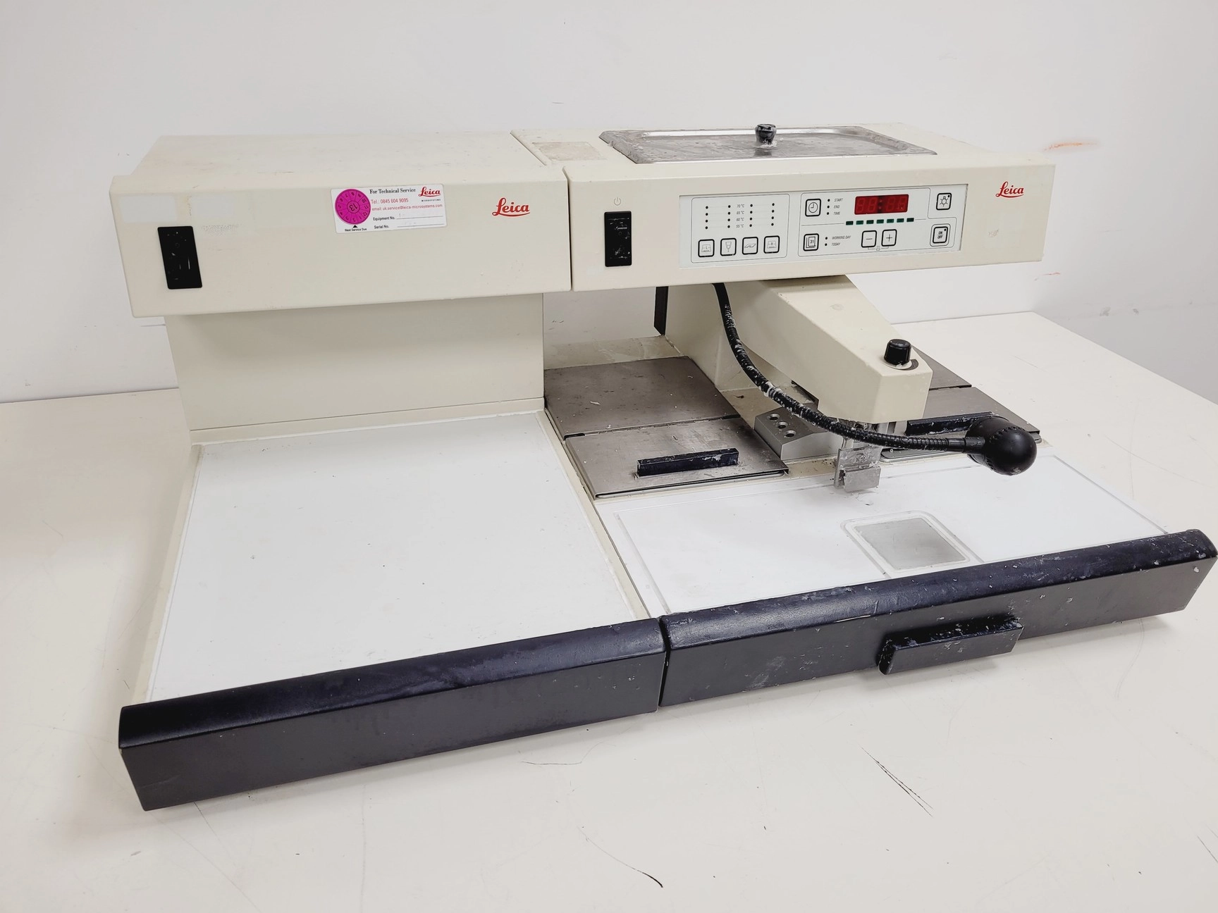 Leica EG1140H Paraffin Embedding Center &amp; EG1140C Cold Plate Lab