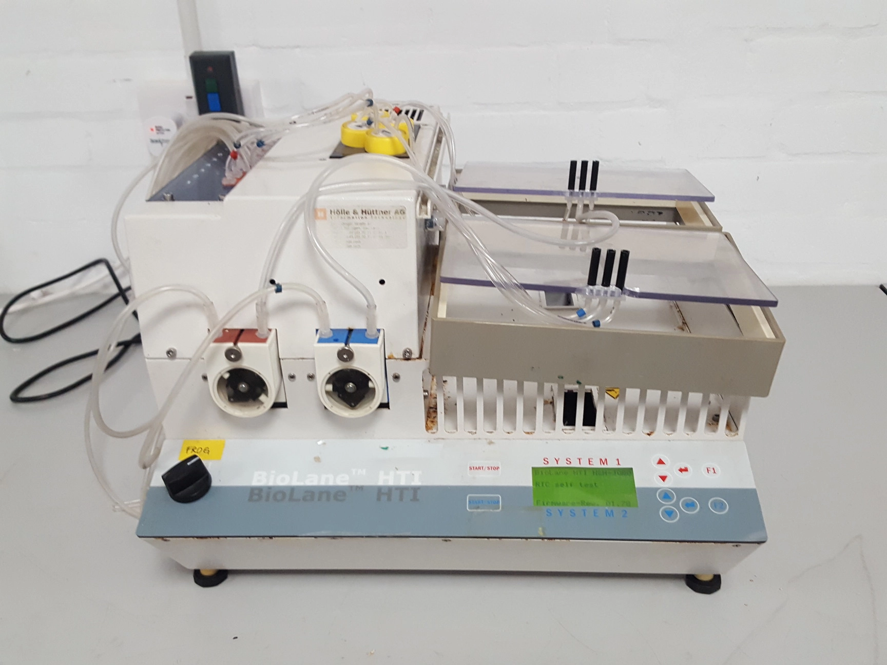 Intavis Biolane HTI 16V 5110 In Situ Hybridization Automated System Labortechnik