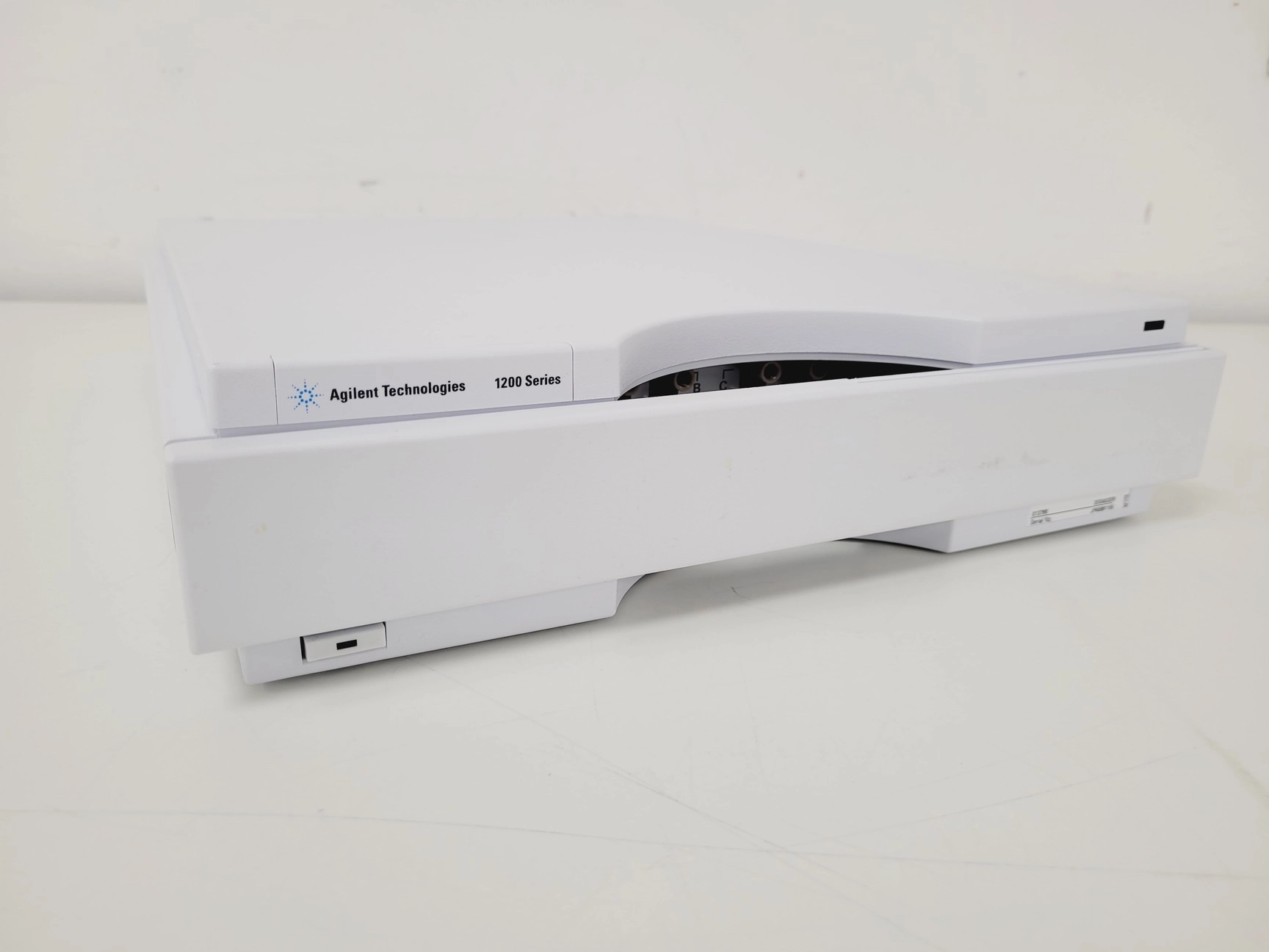 Agilent 1200 Series Degasser G1379B Lab