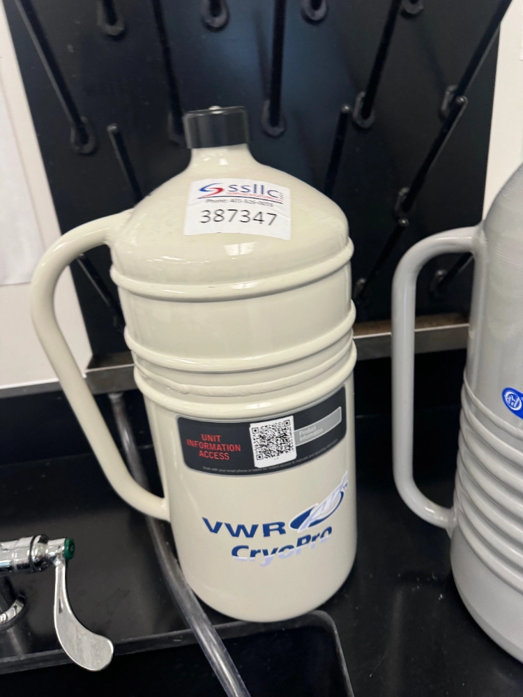 VWR CryoPro L-4 Cryogenic Dewar