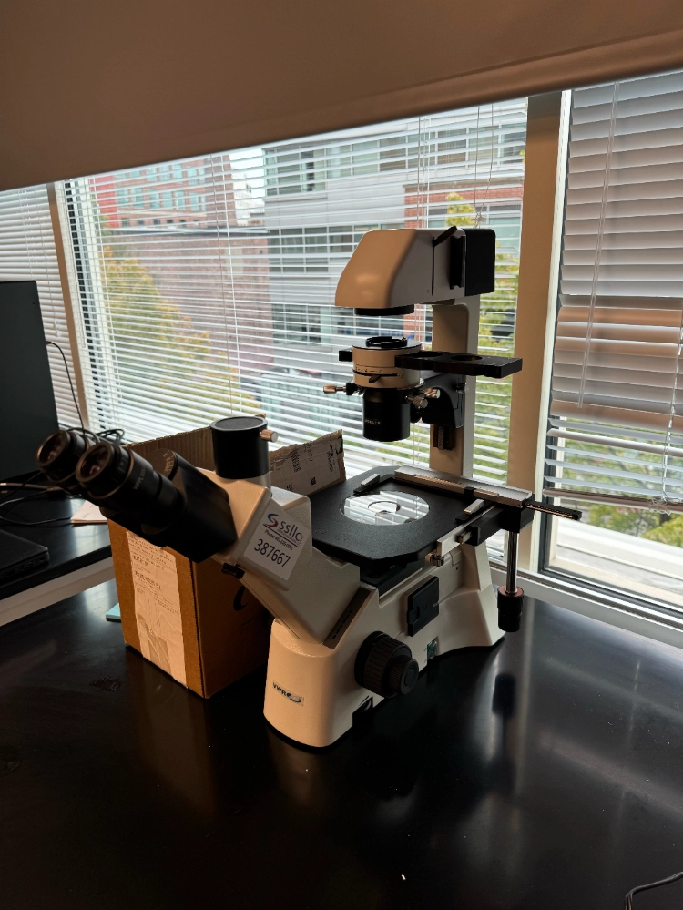 VWR Inverted Microscope