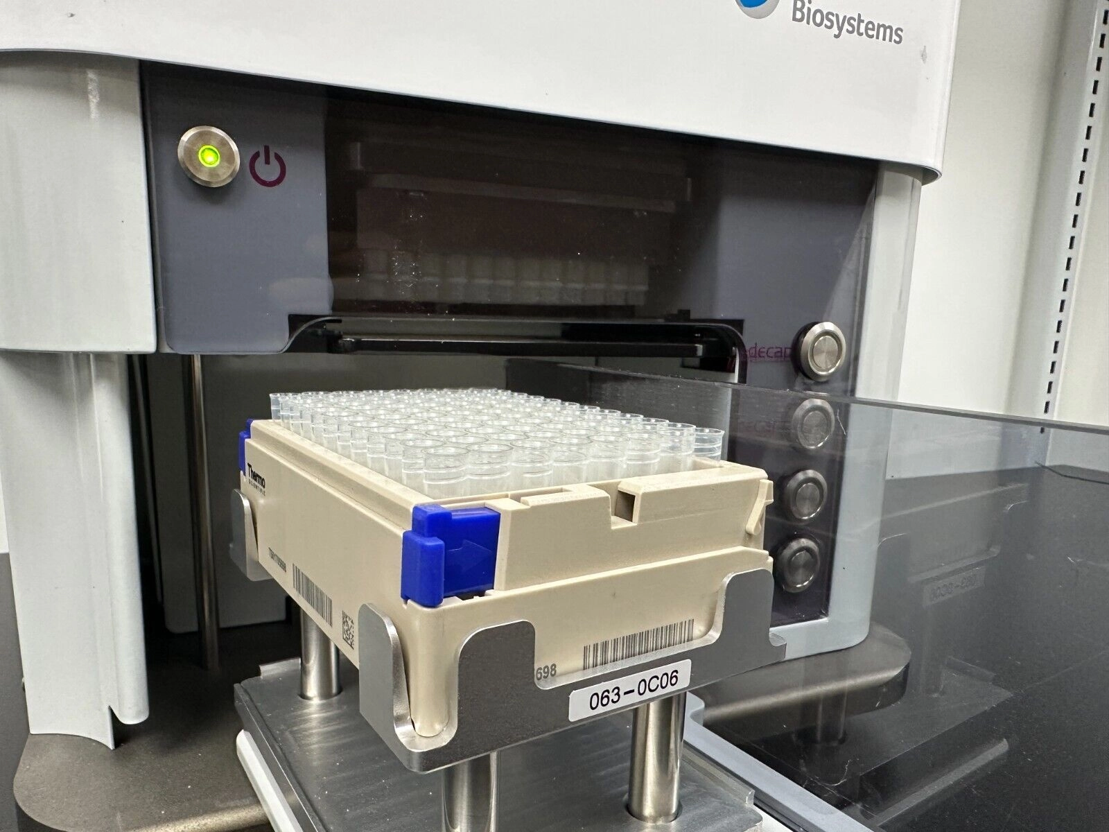 96 Matrix Rack Thermo Capit-All 96-tube Matrix rack Screwtop cap | LabX.com