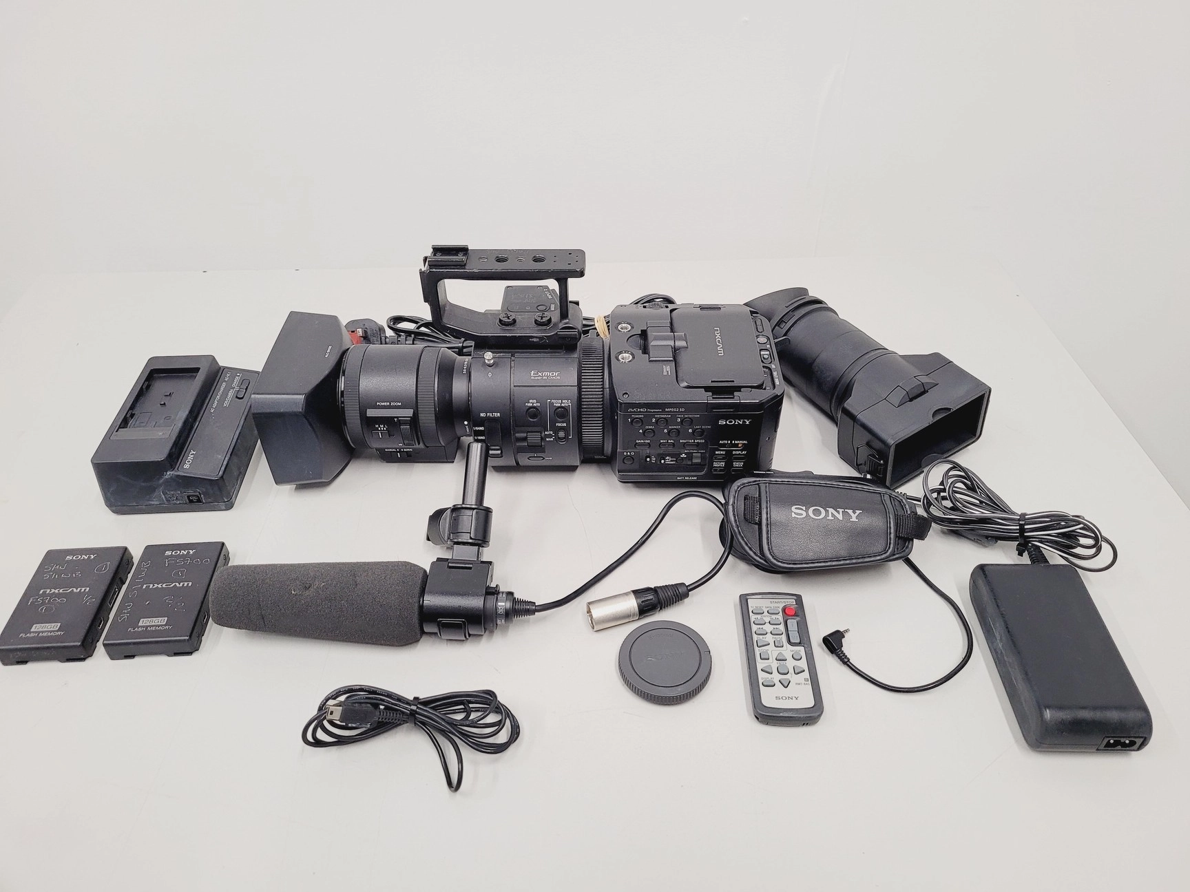 Sony NEX-FS700R Exmor Super 35 CMOS Sensor Camcorder Kit Slow Motion