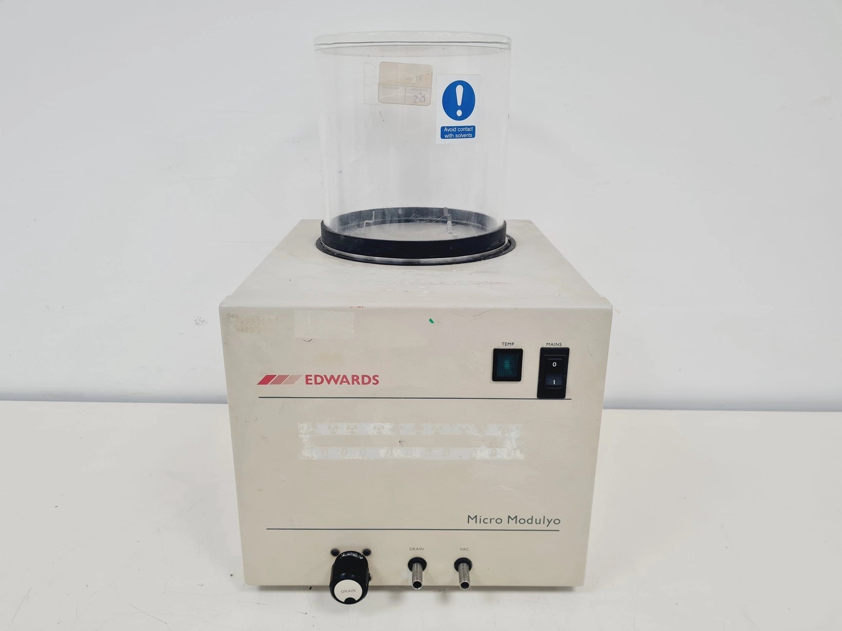 Edwards Micro Modulyo 98 Freeze Dryer Lab