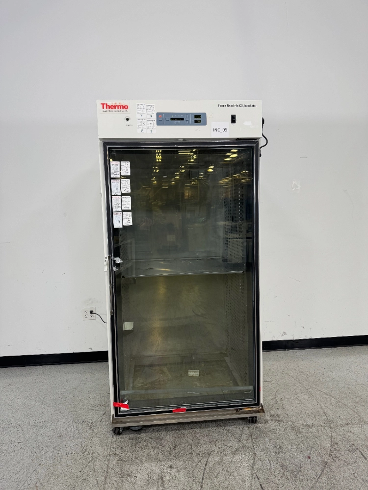 Thermo Forma Reach-In CO2 Incubator