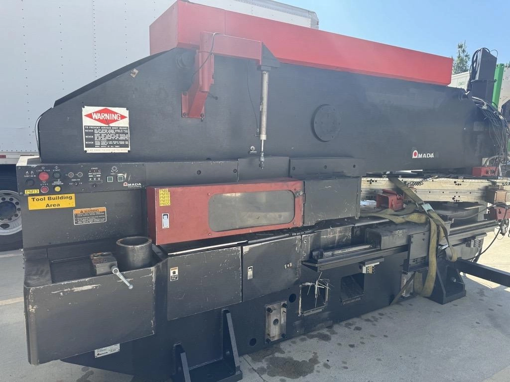 Amada Turret Punch Press VP 305072 - 30 Ton, 1994 - 3320135399