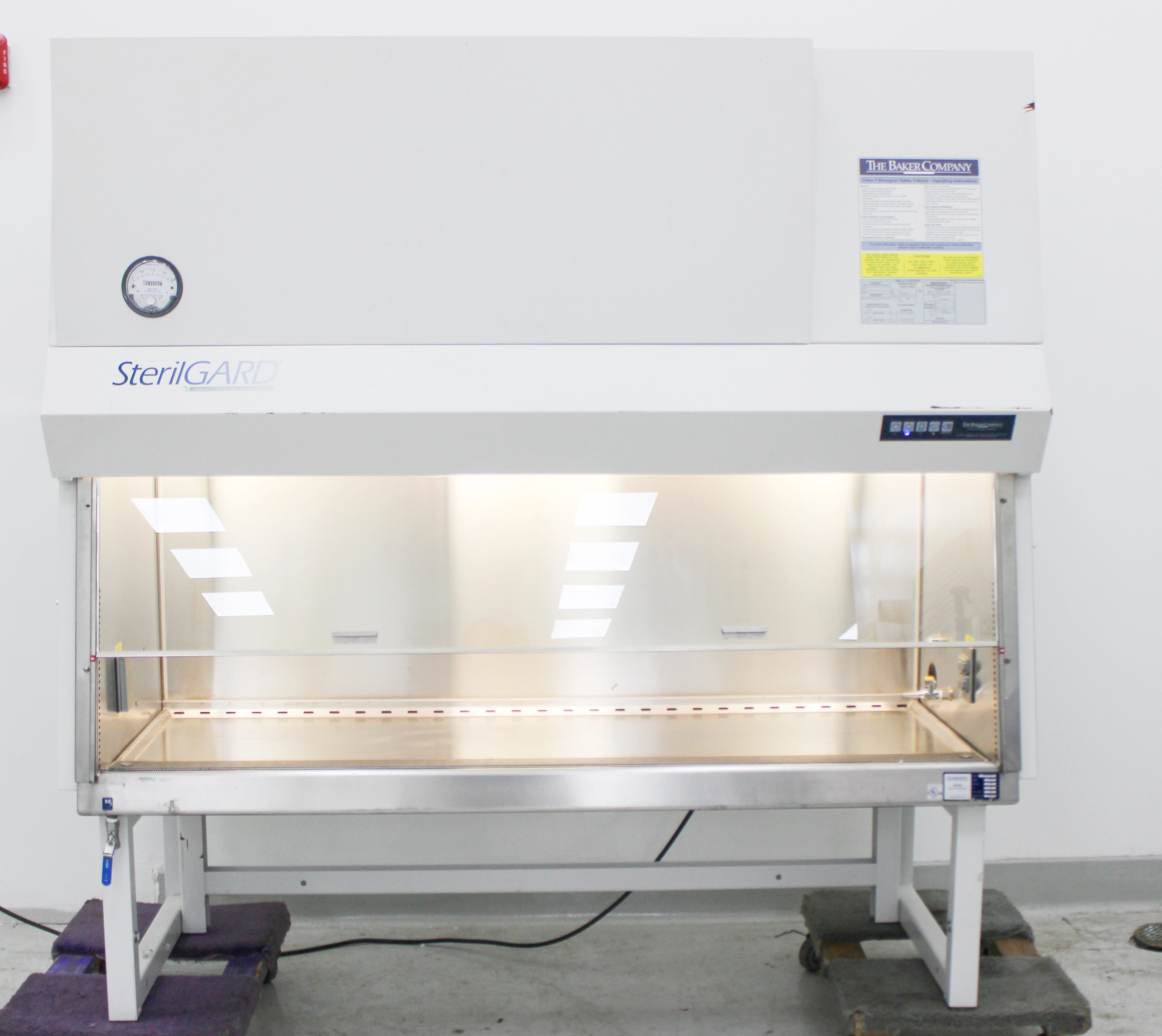 The Baker Sterilgard SG603 Class II Biosafety Cabinet SG 603A-HE Biosafety Cabinet - 3367870