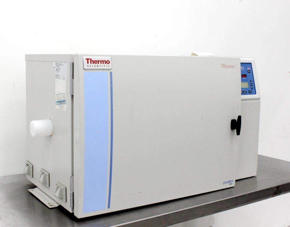 Thermo Fisher Scientific 7452 CryoMed Freezer - Ultra Low Freezer Unit - 3377375