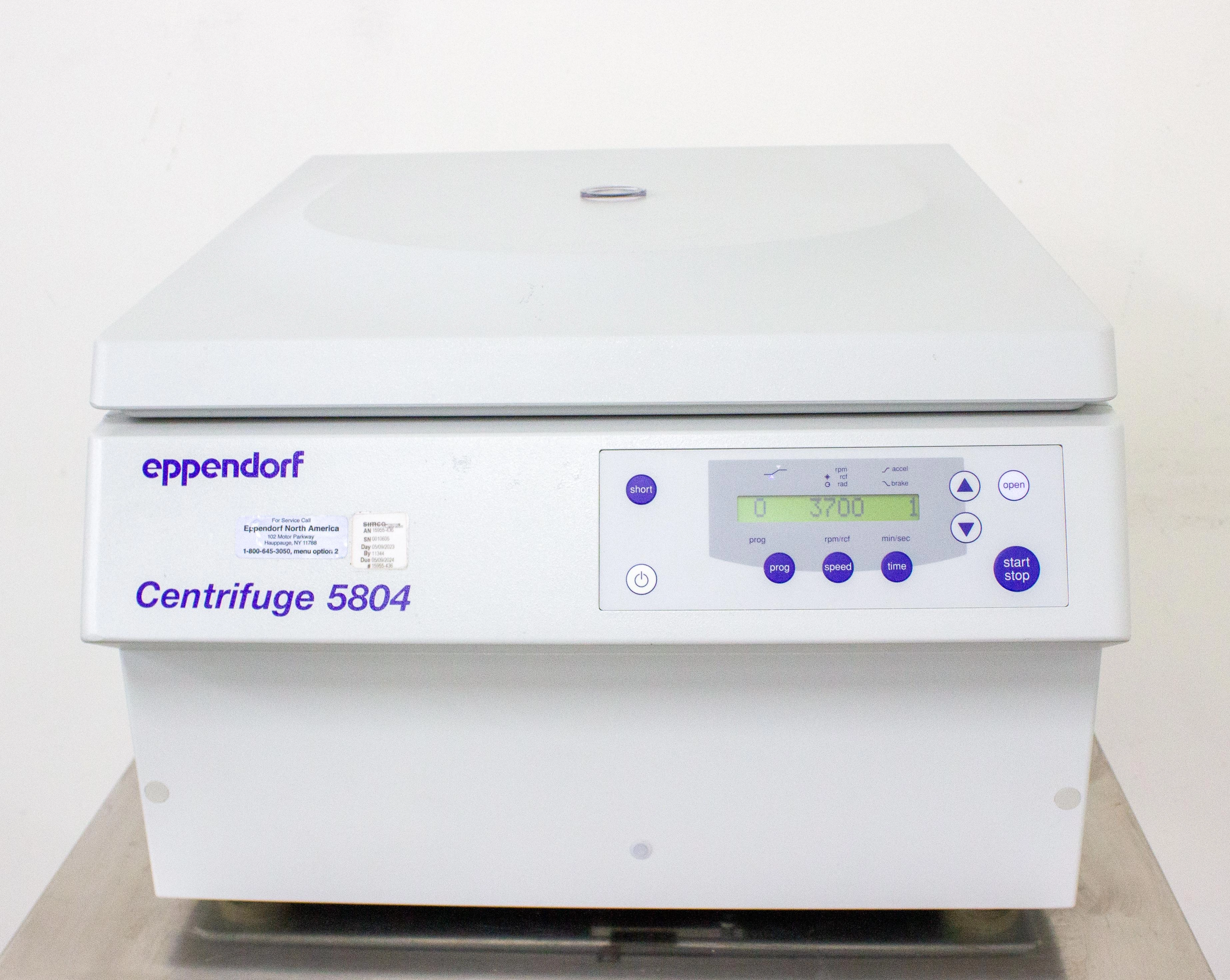 Eppendorf 5804 Benchtop Centrifuge with 30-Day Warranty and High-Speed Capabilities - 3371947