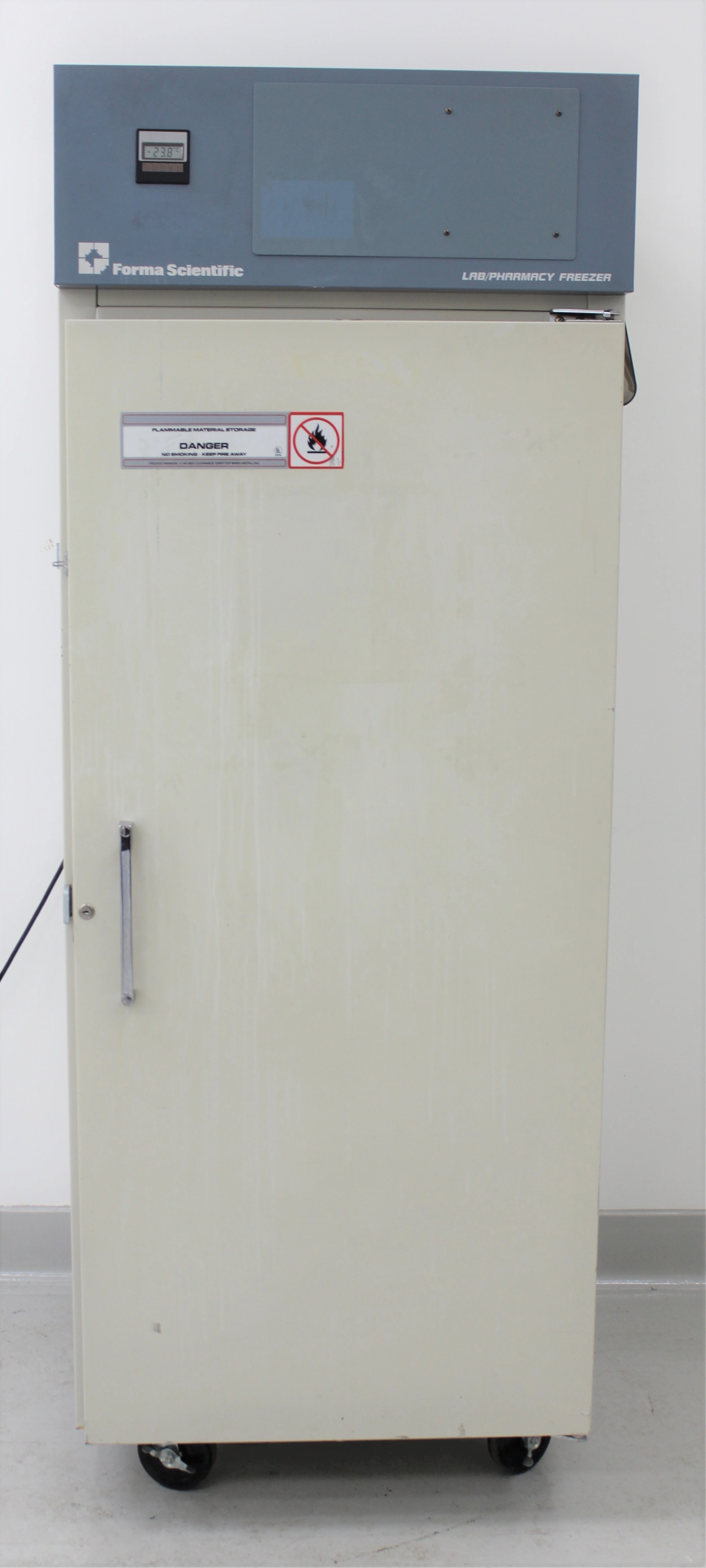 Thermo Forma Model 3801 Lab Pharmacy Freezer - 3369414