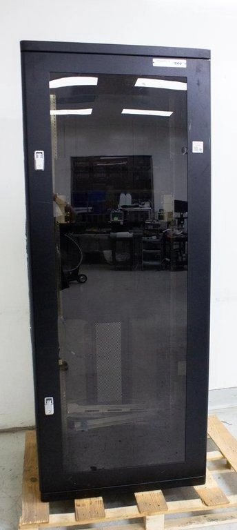 Electron Metal Server Rack Cabinet with Enhanced Cable and Airflow Management - 3374636