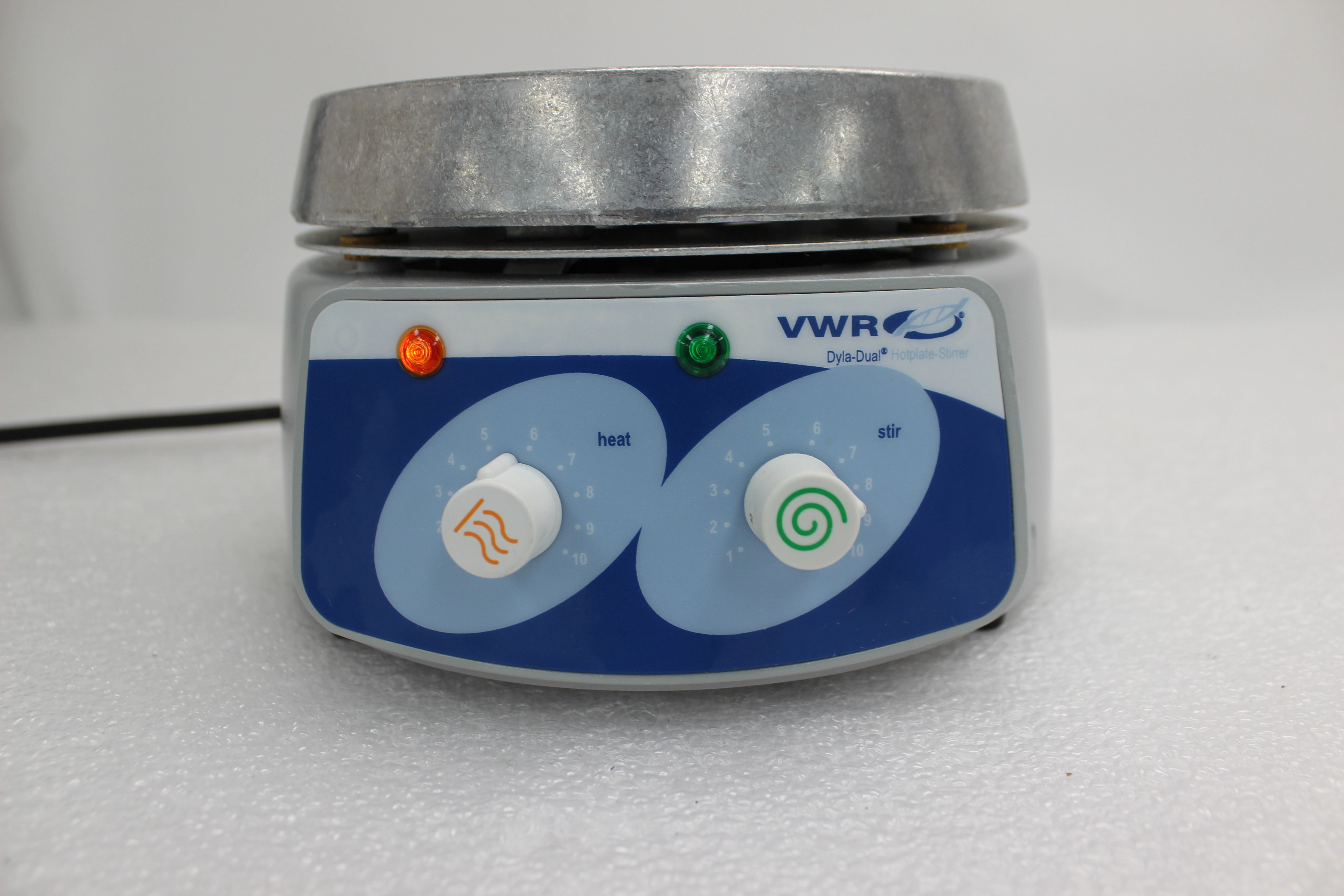 VWR Dyla-Dual Heated Stir Plate, Excellent Condition, 120V, 50Hz/60Hz, 160311002 - 3368361