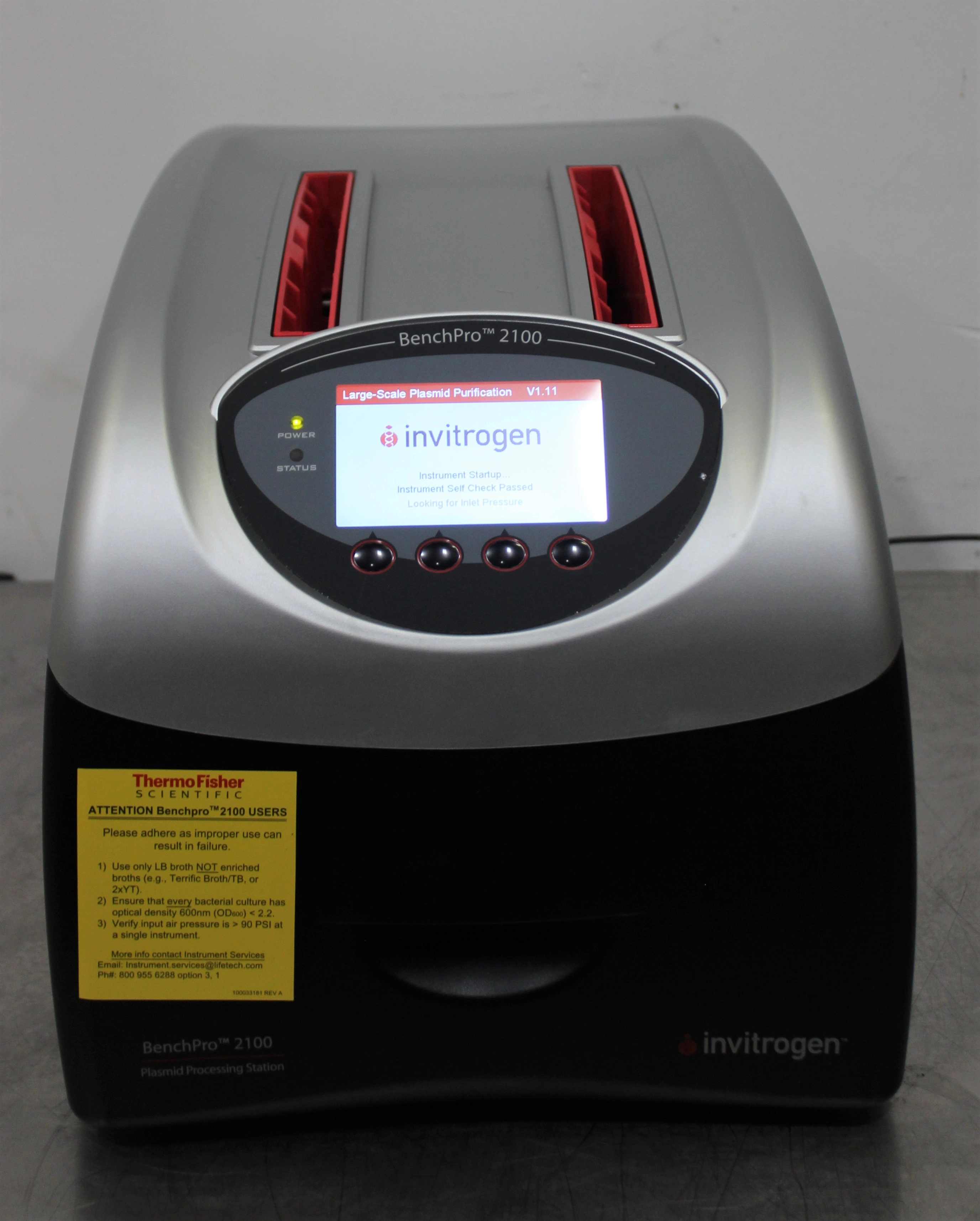 Invitrogen BenchPro 2100 Plasmid Purification System MC1001R - Used, VG (Very Good) - 3369200