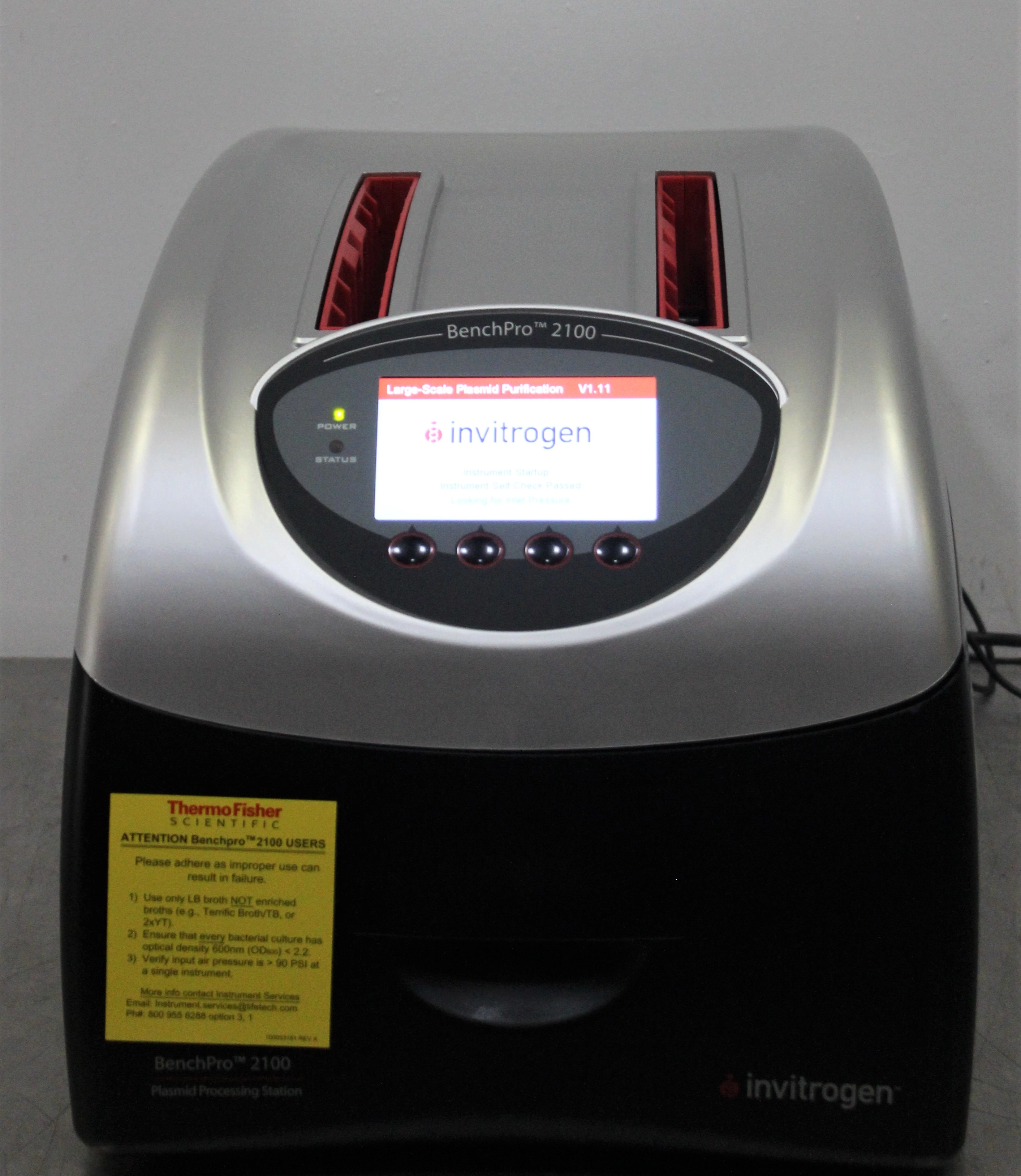 Invitrogen BenchPro 2100 Plasmid Purification System MC1001R DNA Purification System - 3369203