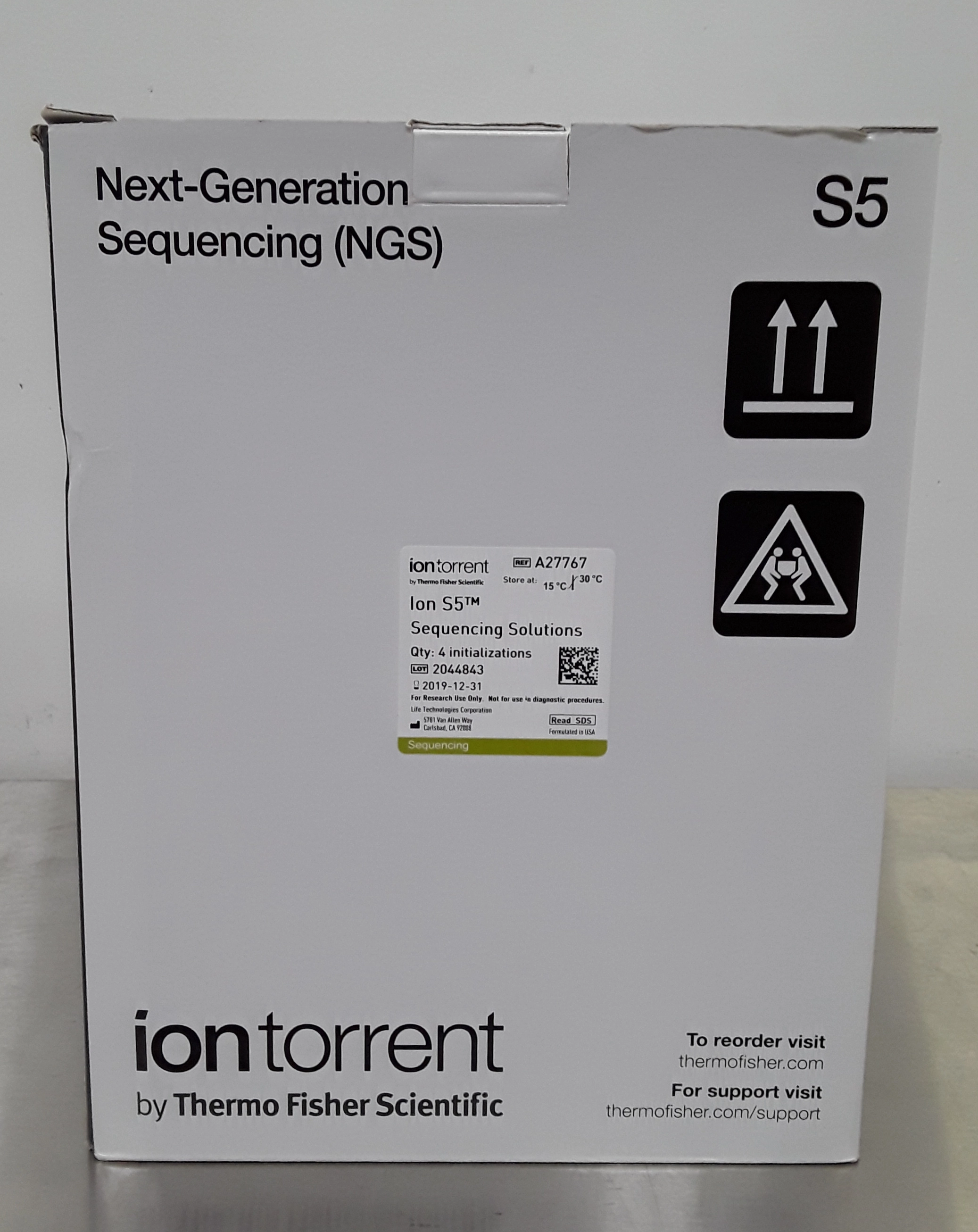 Thermo Fisher Scientific Ion Torrent Ion S5 Sequencing Solution A27767 DNA Sequencer - 2013699978