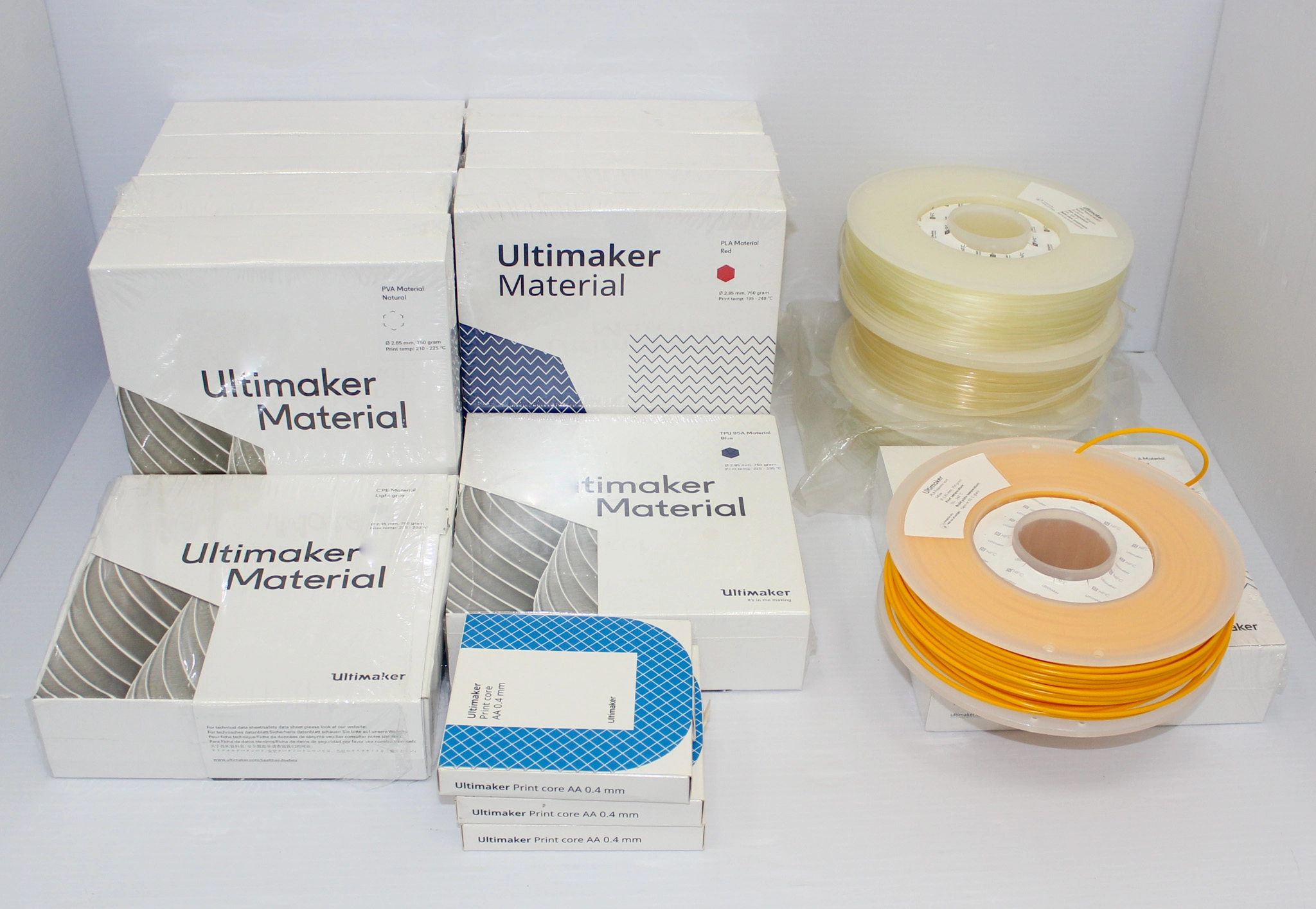 Ultimaker Material PVA Natural/ PLA Red-Yellow/ CPE Light Gray/ TPU 95A Blue - 3D Printer Consumables - 3375742