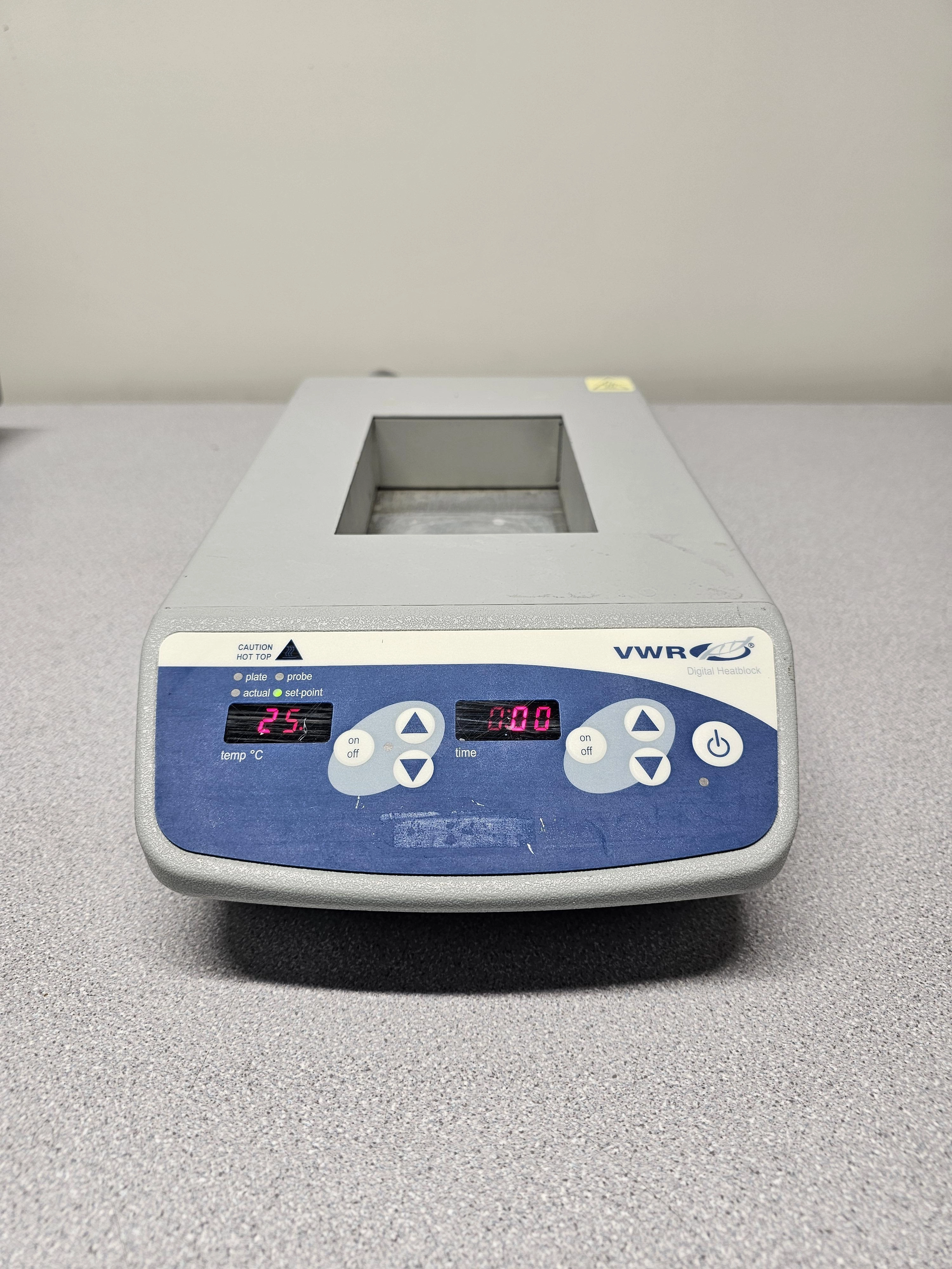 VWR Professional Hot Plate - Laboratory Equipment - ST227247