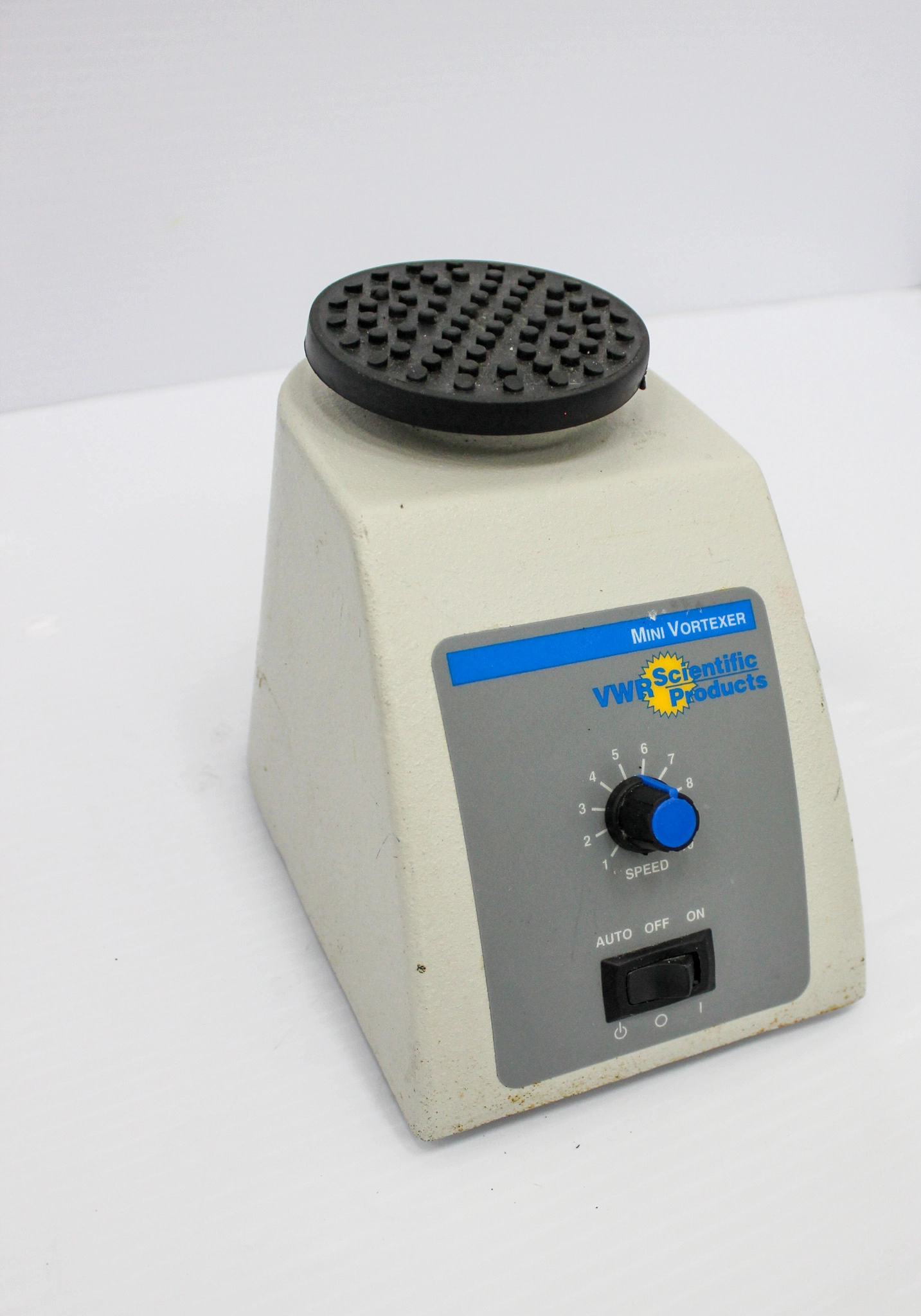 VWR Scientific Mini Vortexer - 3375784