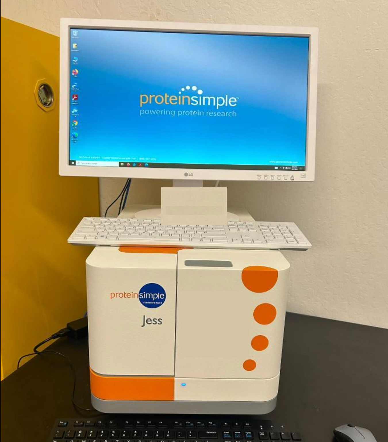 Bio-Techne ProteinSimple Jess Simple Western Blot Imaging System with Computer - Clean and Ready For Use