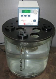 KOEHLER INSTRUMENT COMPANY INC, CONSTANT TEMPERATURE BATH FOR KINEMATIC VISCOSITY TESTING OF PETROLE