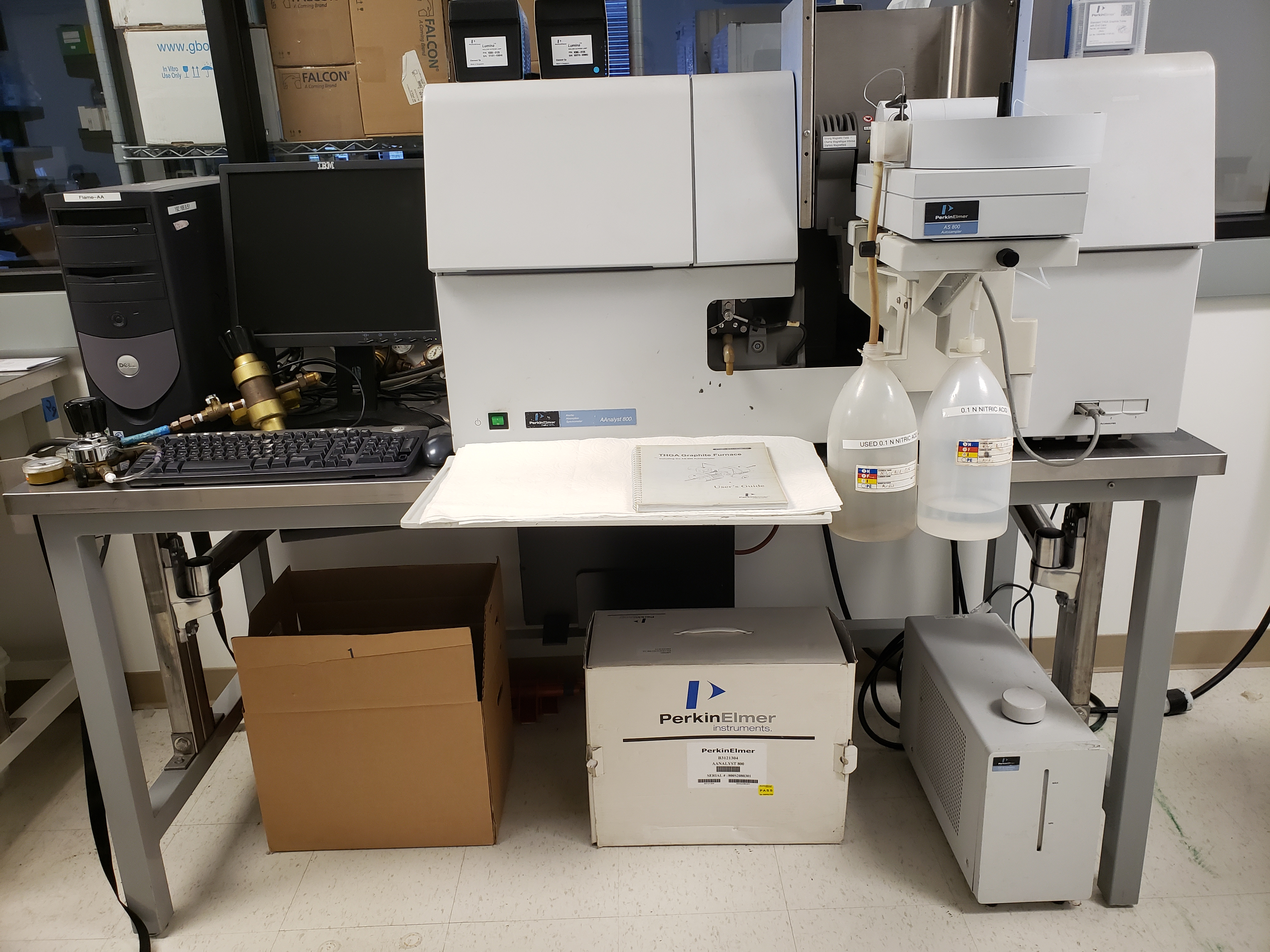 PerkinElmer AAnalyst 800 - Atomic Absorption Spectrometer with AS800 Autosampler and AA Accessory Cooling System