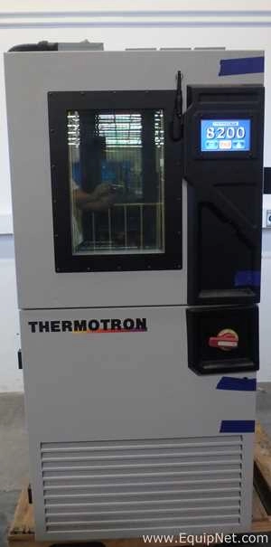 Thermotron S-8-8200 Environmental Chamber