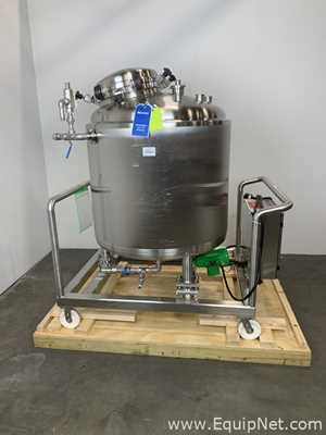 T and C 600 Liter Stainless Steel Jacketed Tank with Agitation