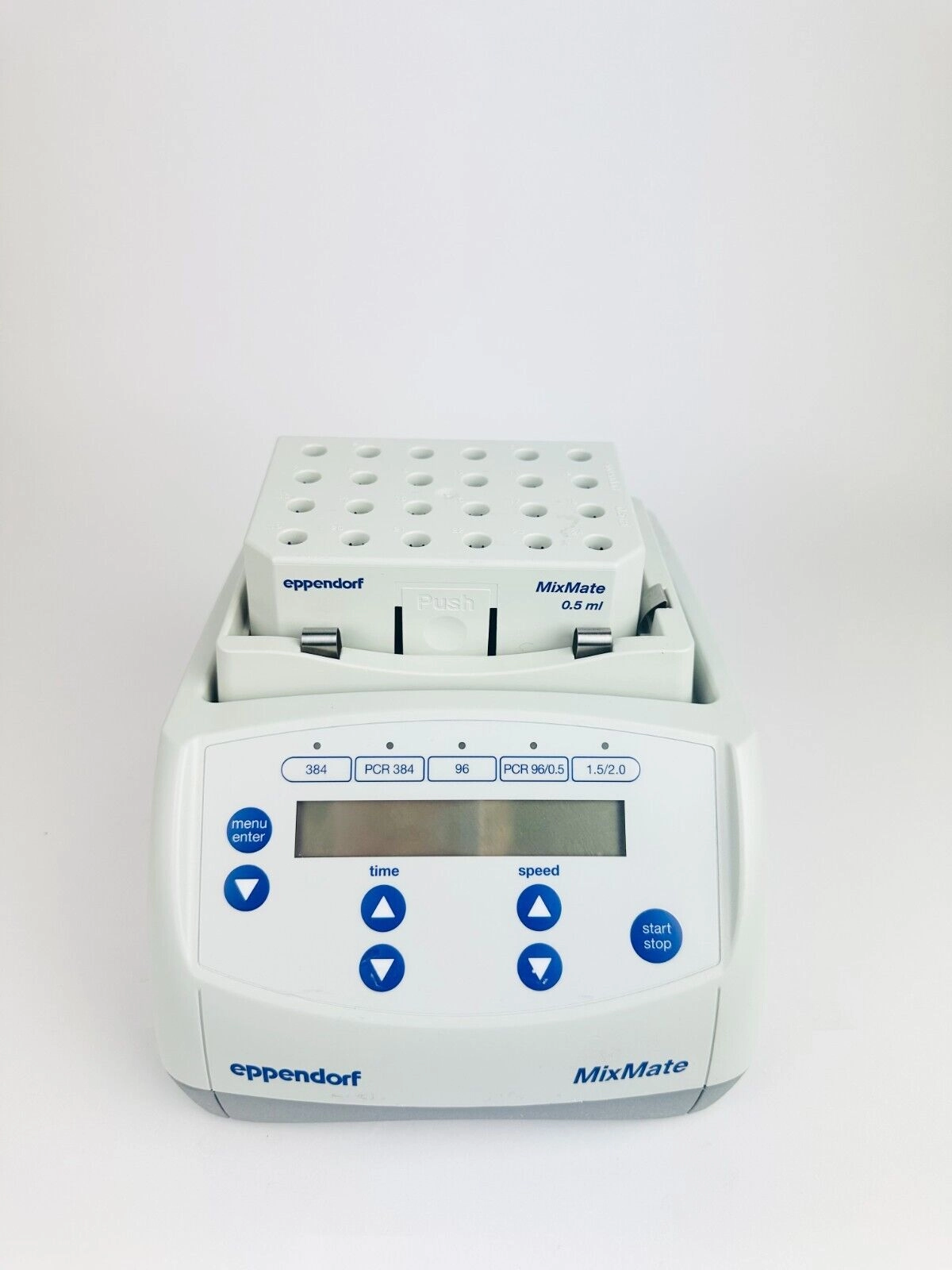 Eppendorf Mixmate 5353 Microplate Shaker with 0.5 