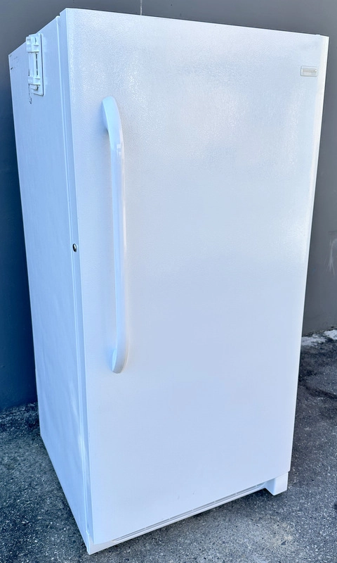 Frigidaire  FFFU14M1QWJ -20&ordm;C Laboratory Freezer