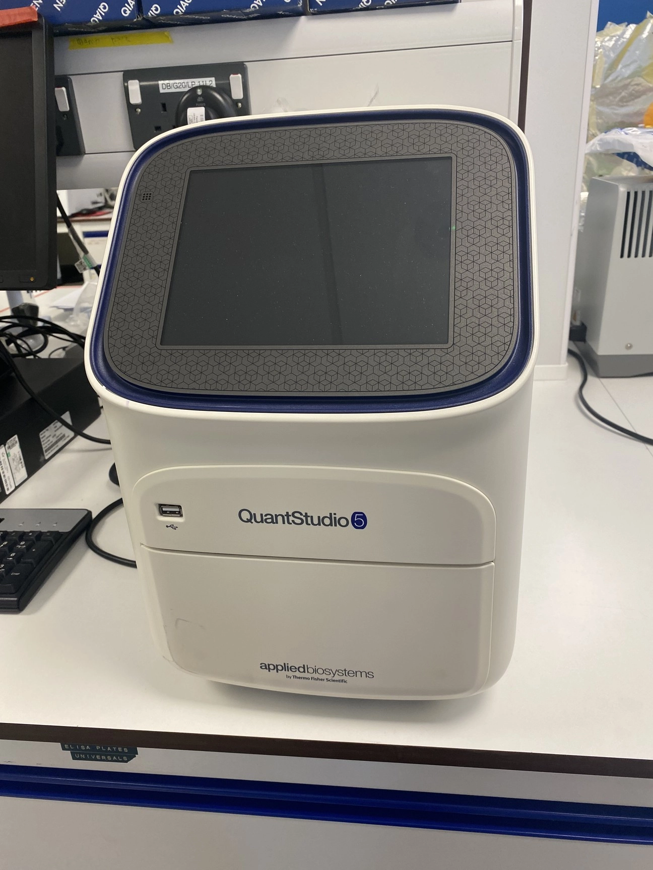 Applied Biosystems QuantStudio&reg; 5 Real-Time PCR Instrument Lab