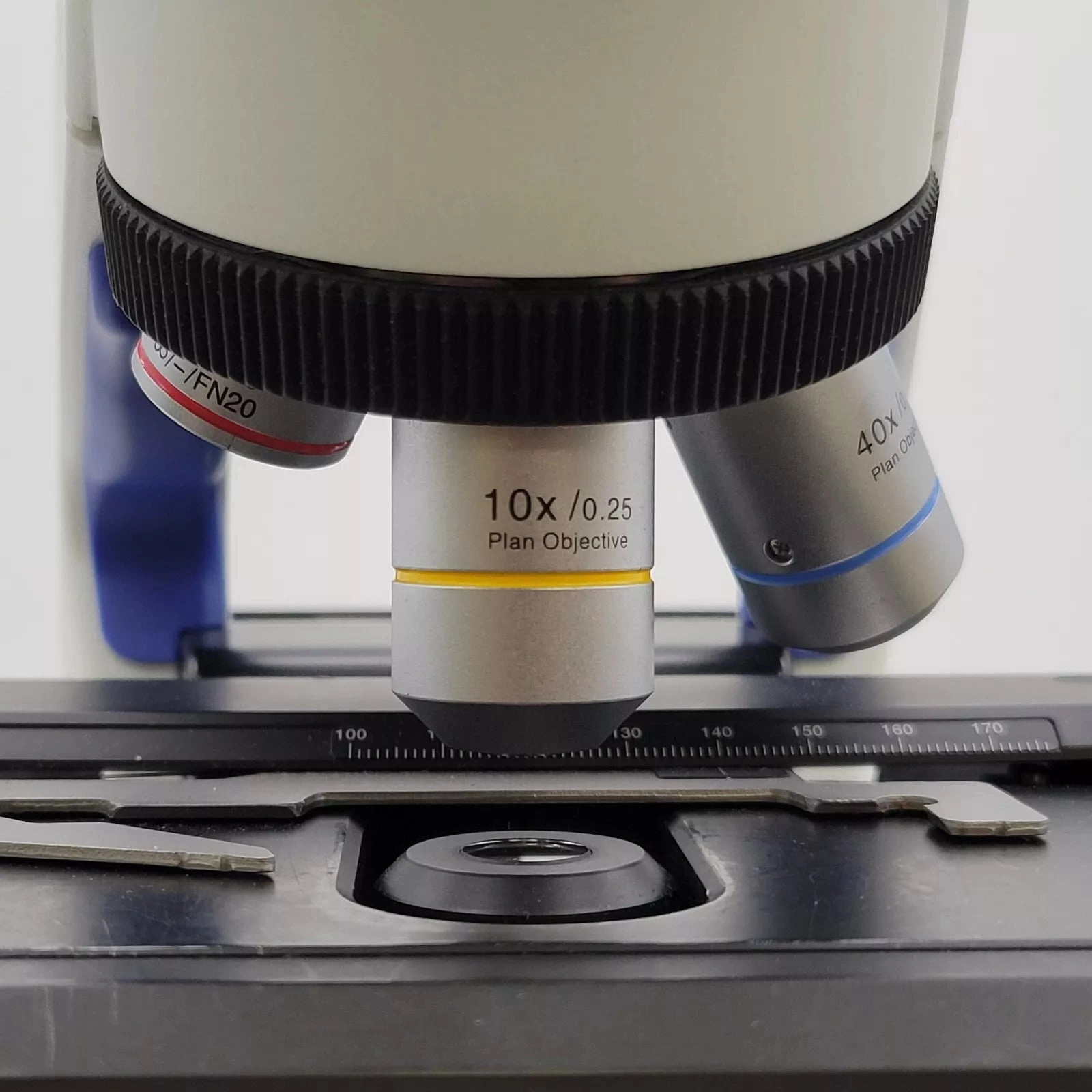 Olympus Microscope CX23 LED with 4x, 10x, 40x, and 100x Oil | LabX.com