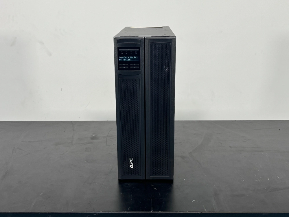 APC SMX3000HVT Uninterruptible Power Supply