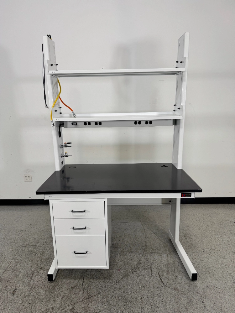 Kewaunee Evolution 4' Lab Bench