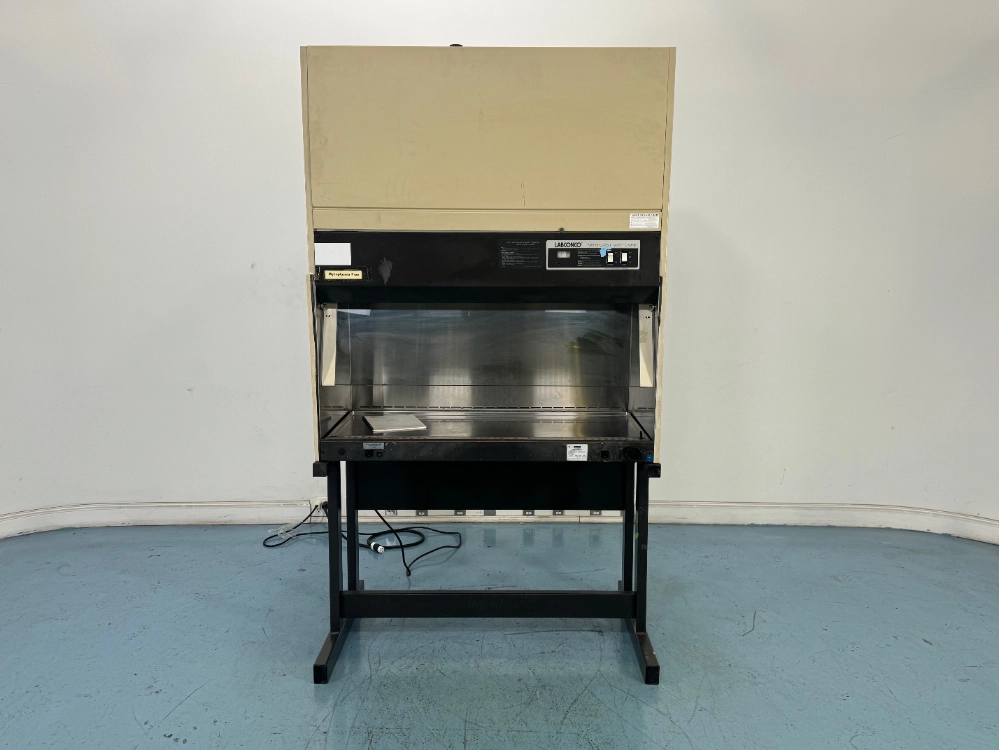 Labconco Purifier Class II 3' BioSafety Cabinet