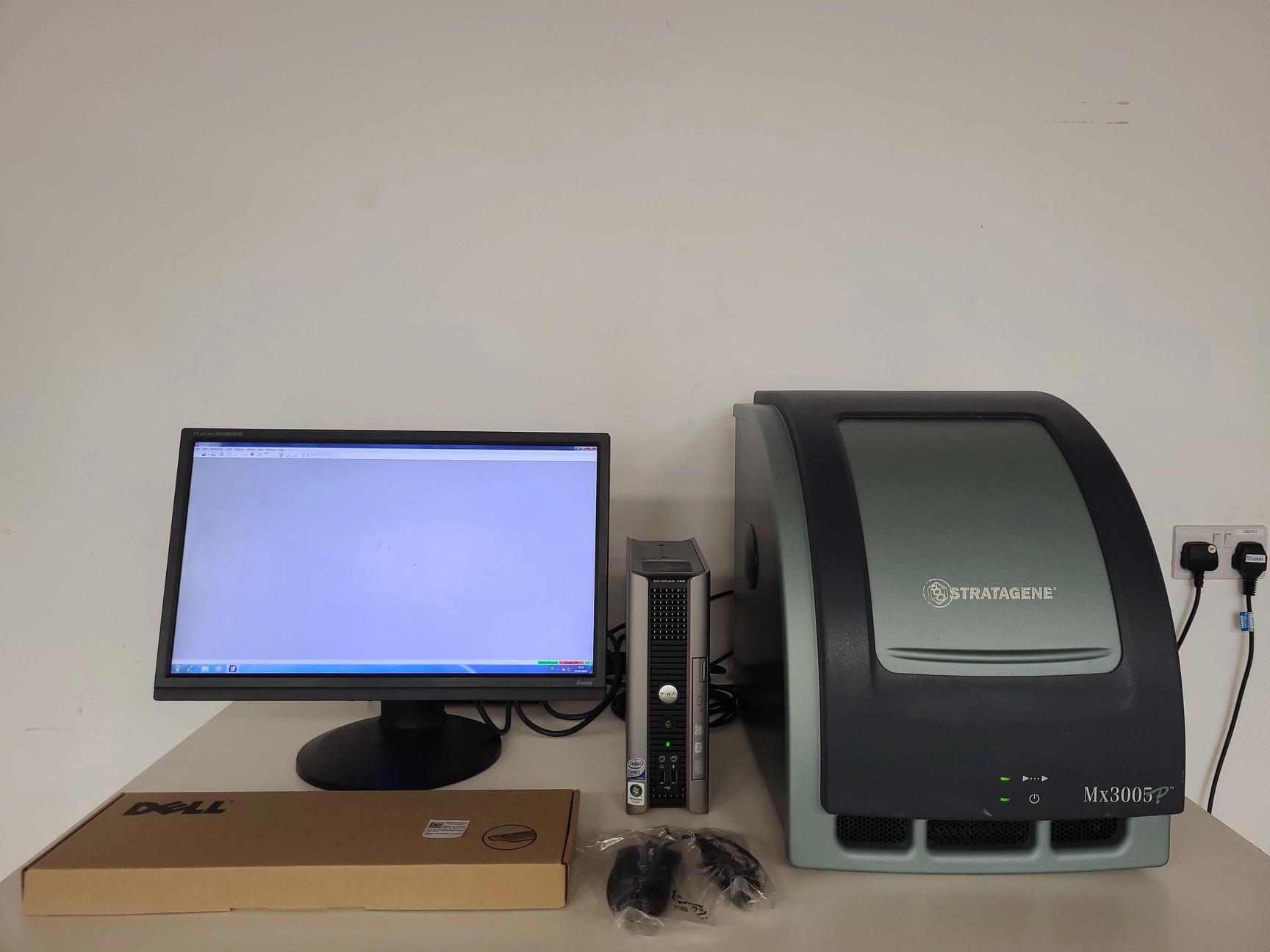 Stratagene Mx3005P Real-Time PCR System + PC &amp; Software Lab