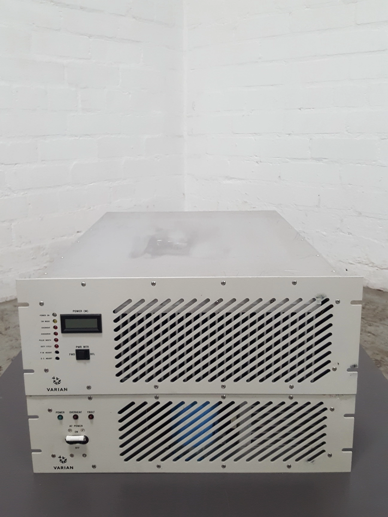 Varian Herley-AMT 3200LP Power Amplifier and 3000 Power Supply Lab NMR