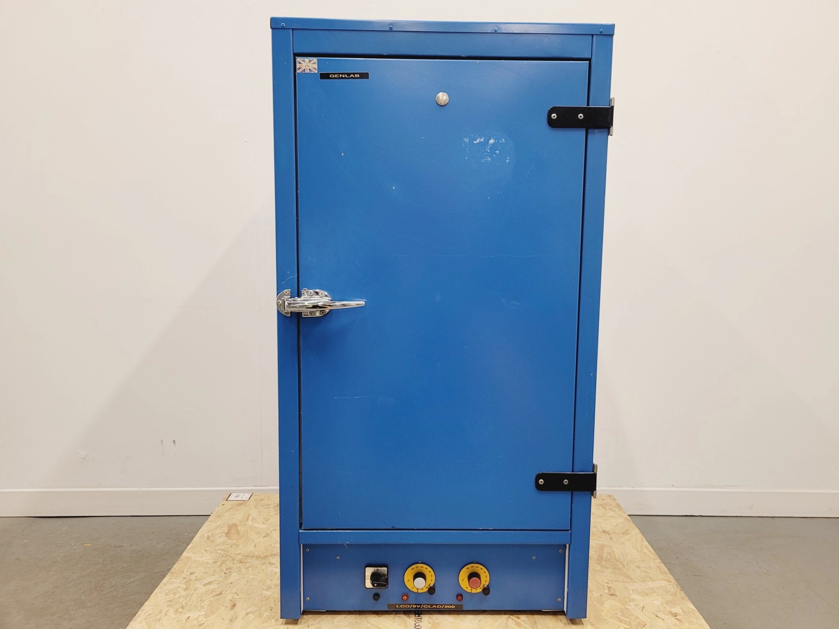 Genlab LCO/9V/CLAD/200 Laboratory Oven Model A9VC Lab