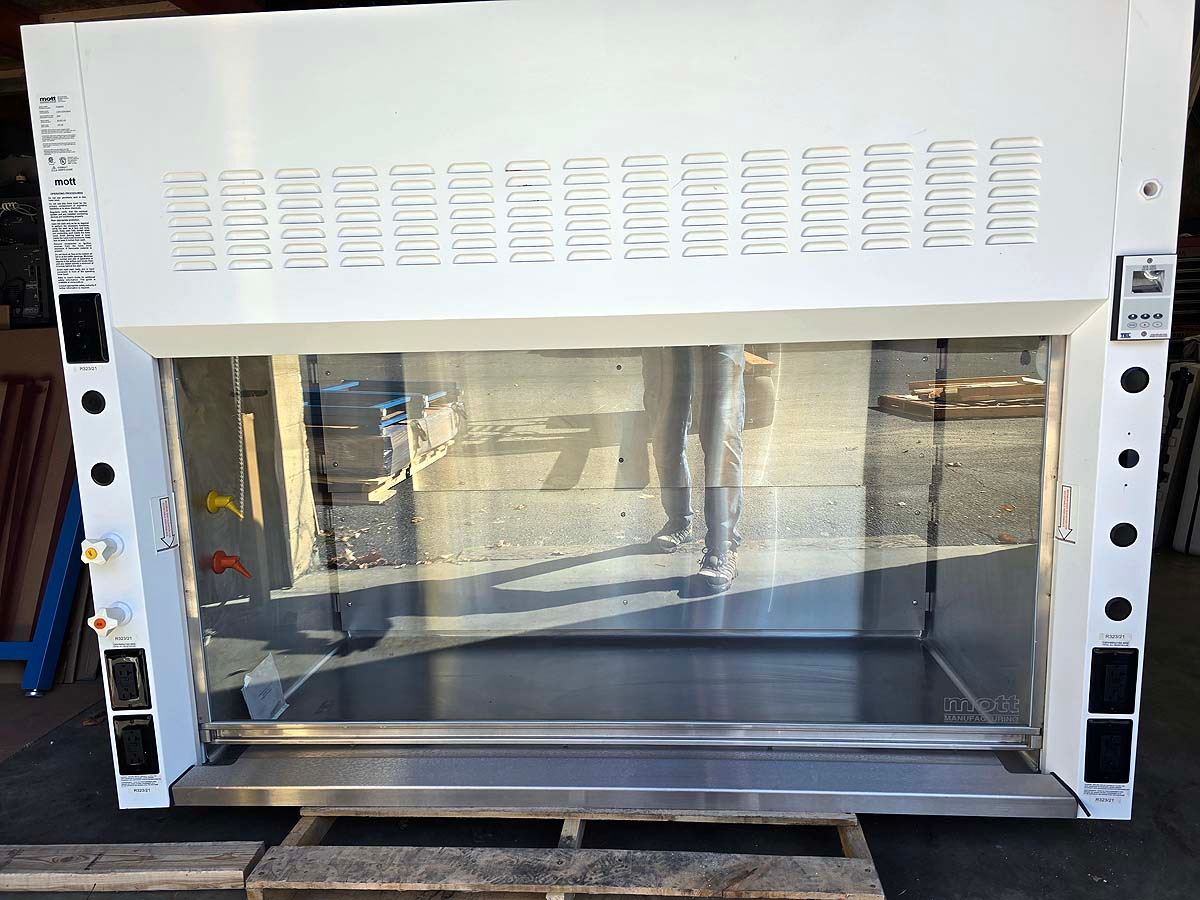 Mott 6 foot fume hood package with stainless steel liner